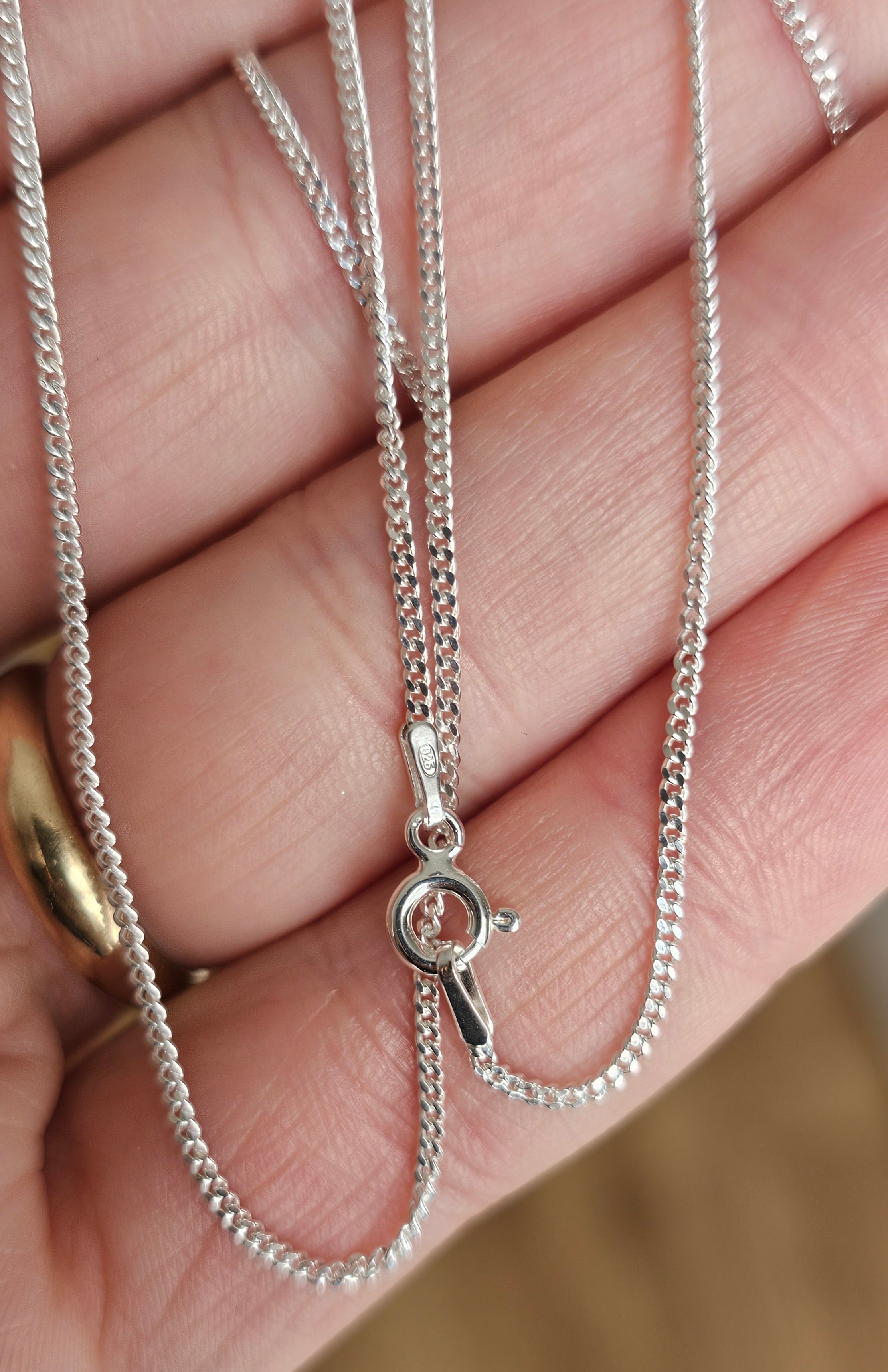 925 Sterling Silver Fine Curb Chain Necklace 22", 1.40mm Width