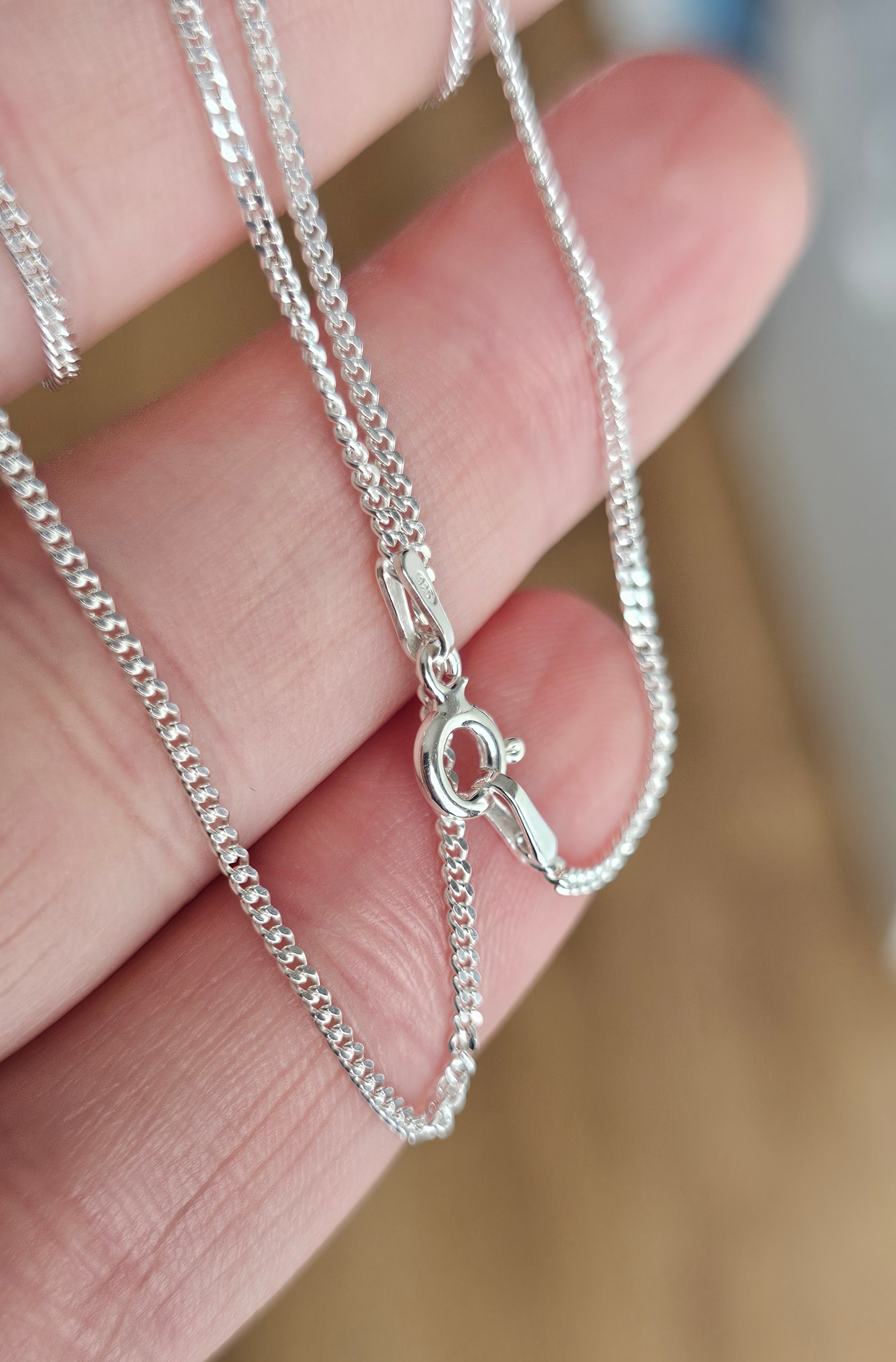 925 Sterling Silver Fine Curb Chain Necklace 22", 1.40mm Width