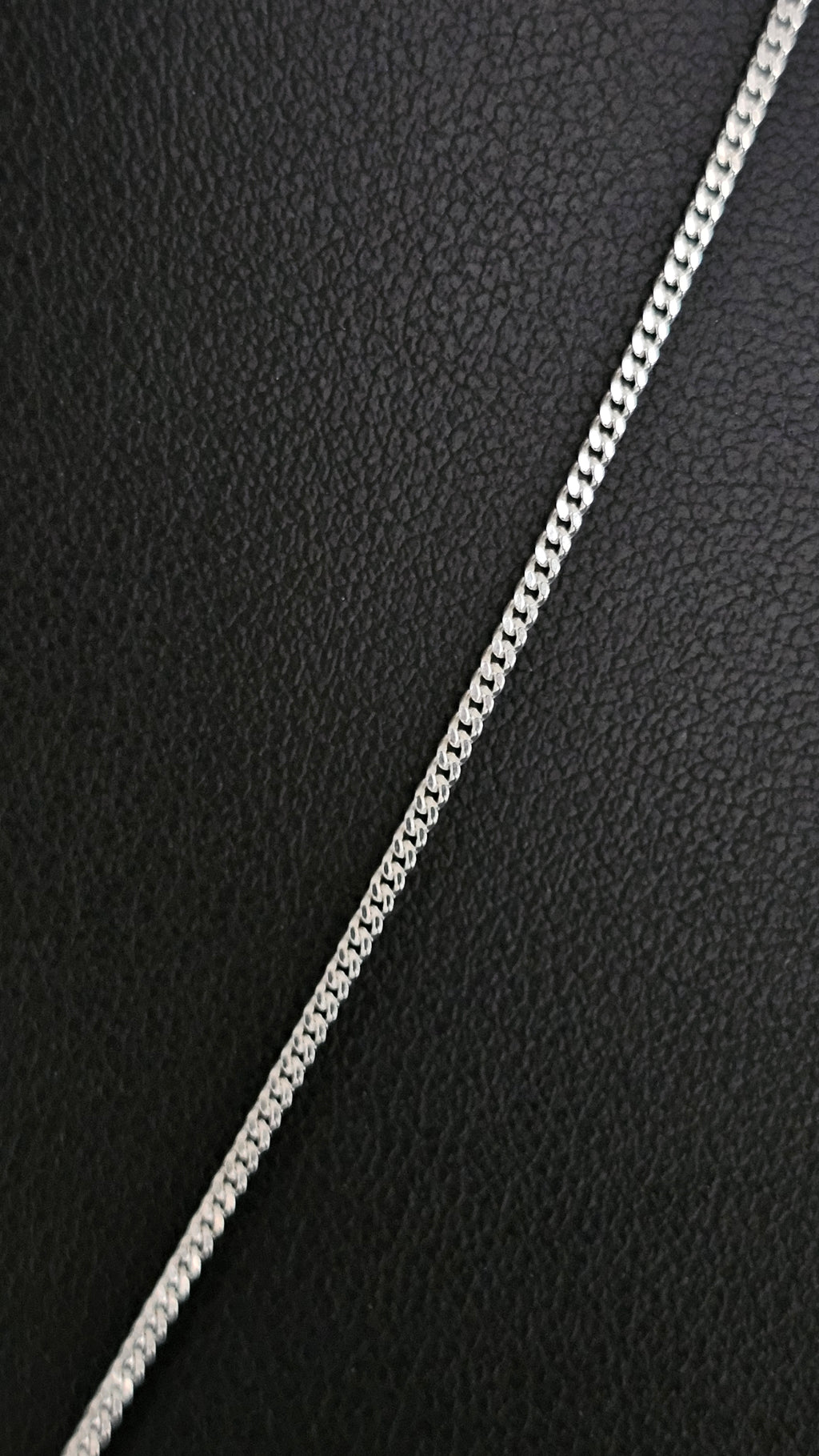 925 Sterling Silver Fine Curb Chain Necklace 22", 1.40mm Width