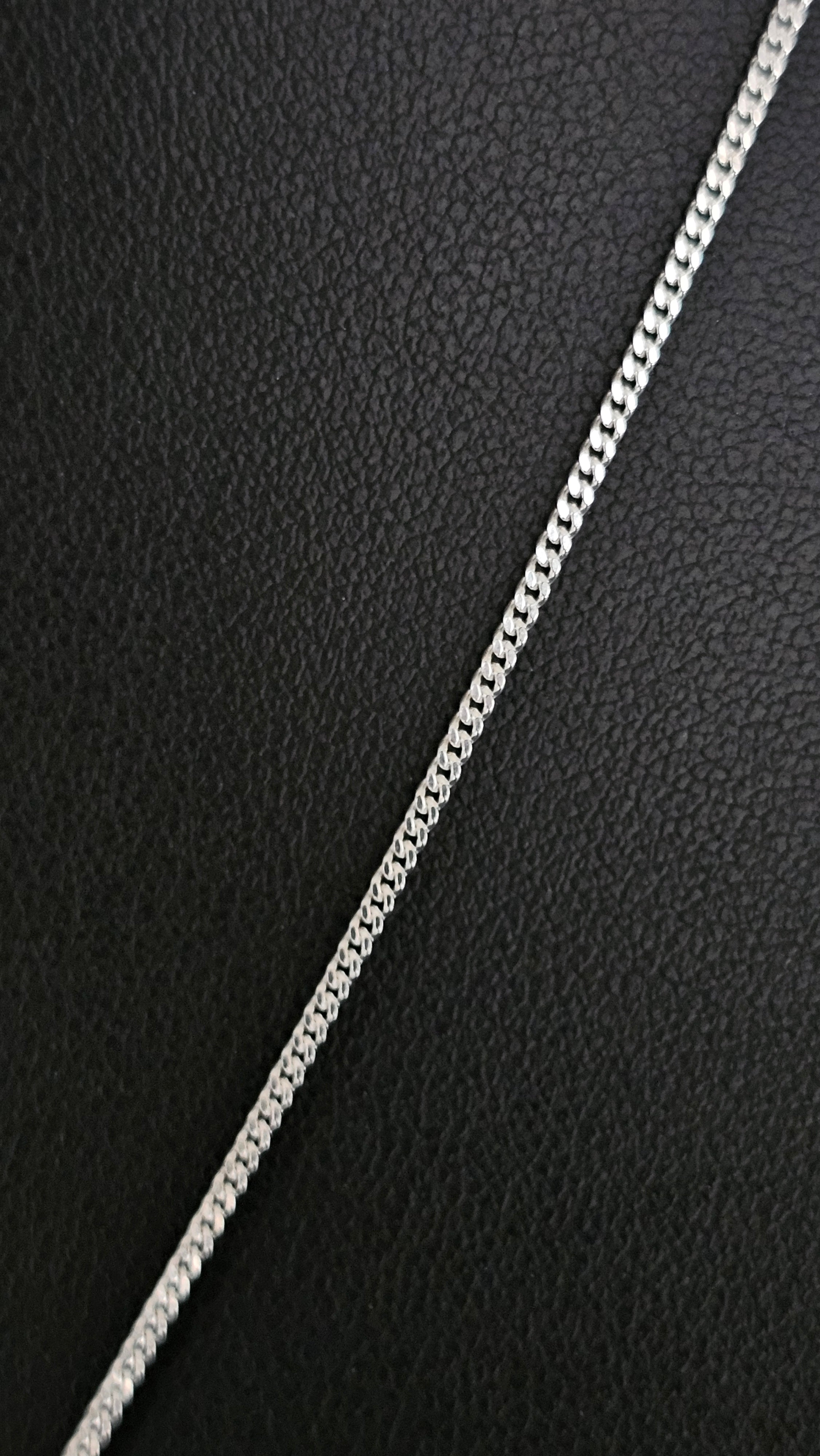925 Sterling Silver Fine Curb Chain Necklace 22", 1.40mm Width