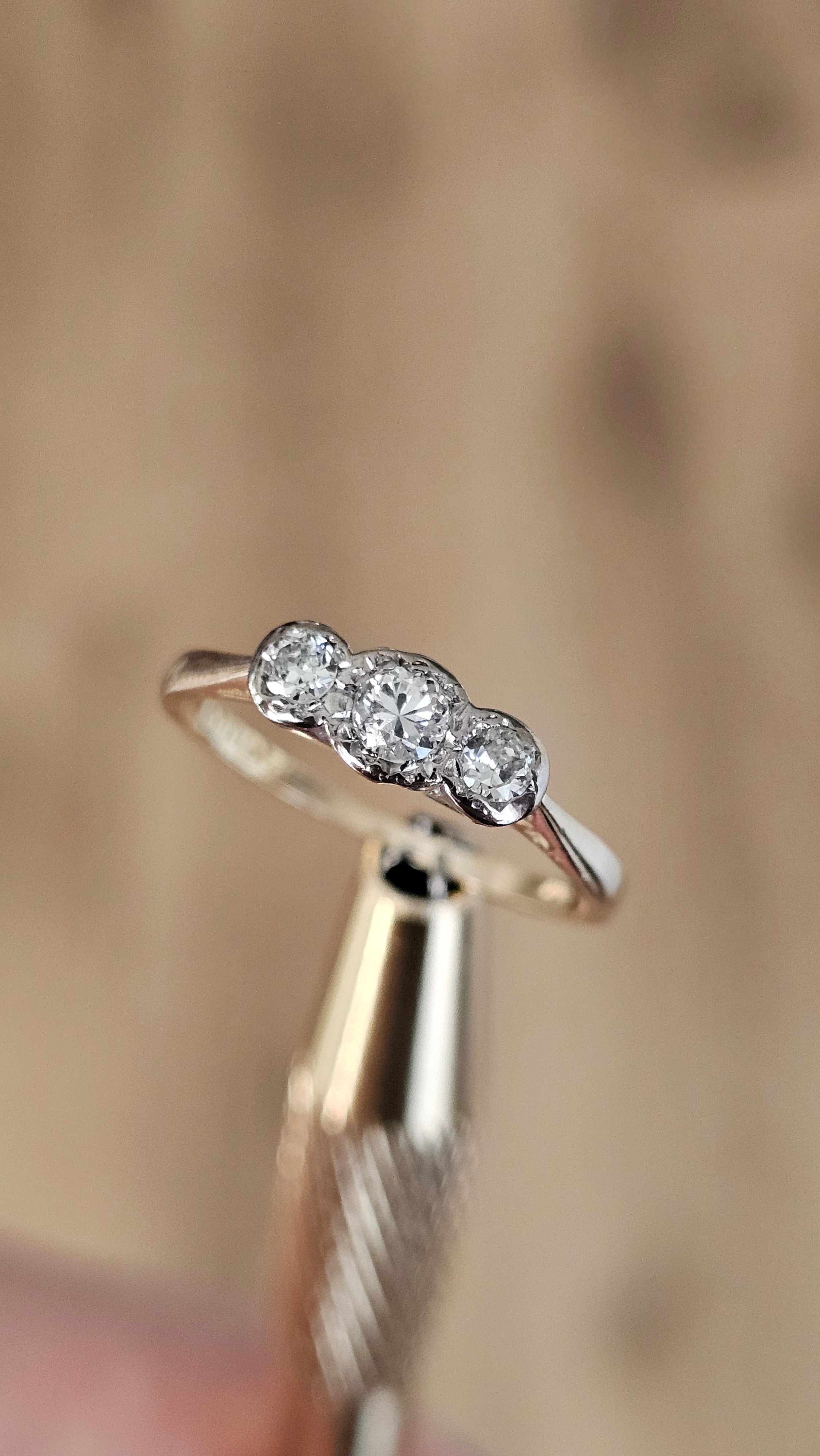 18k Yellow Gold Platinum Diamond Trilogy Ring 0.30ct Size M Vintage 1976