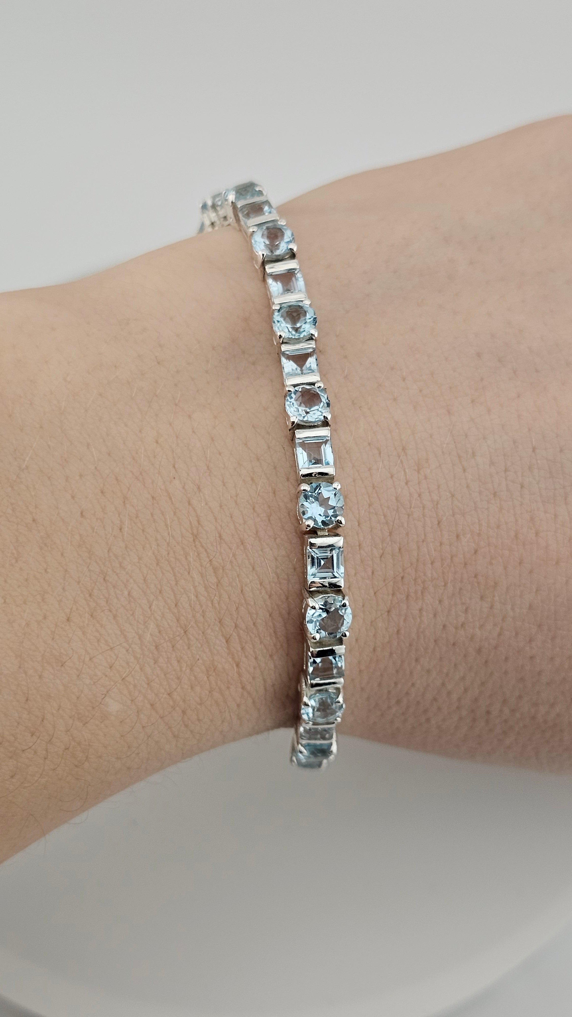 925 Sterling Silver Natural Blue Topaz Tennis Bracelet 18.5cm Hallmarked 16.7g