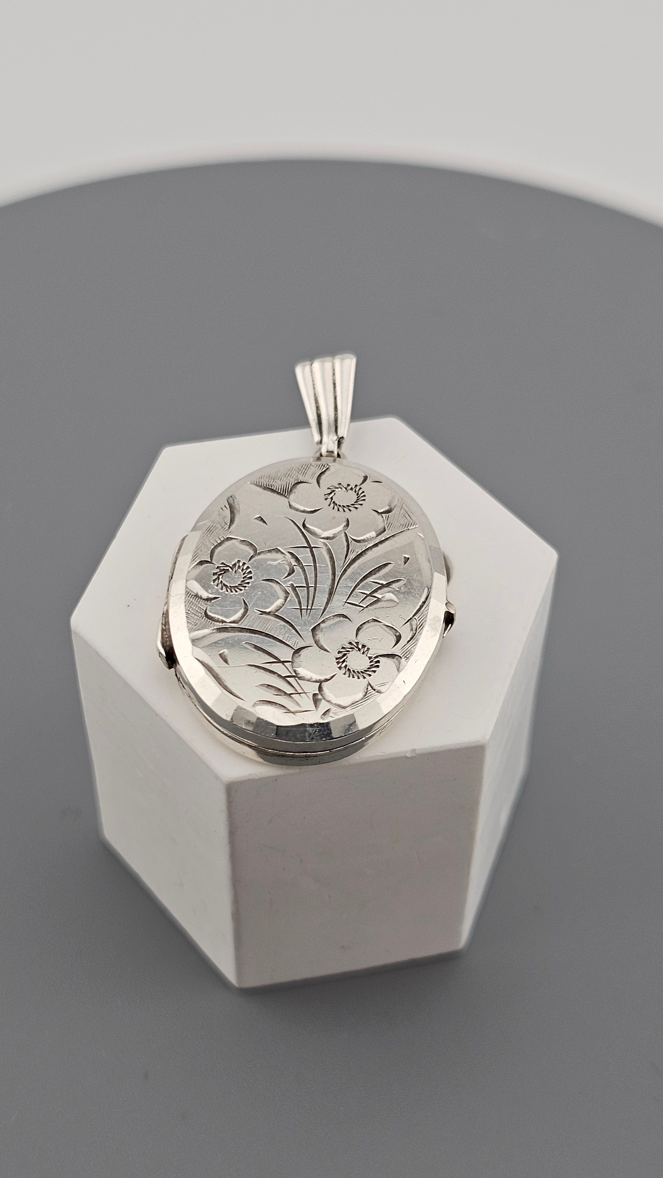 Vintage 925 Sterling Silver 1970’s Georg Jensen Floral Locket Pendant