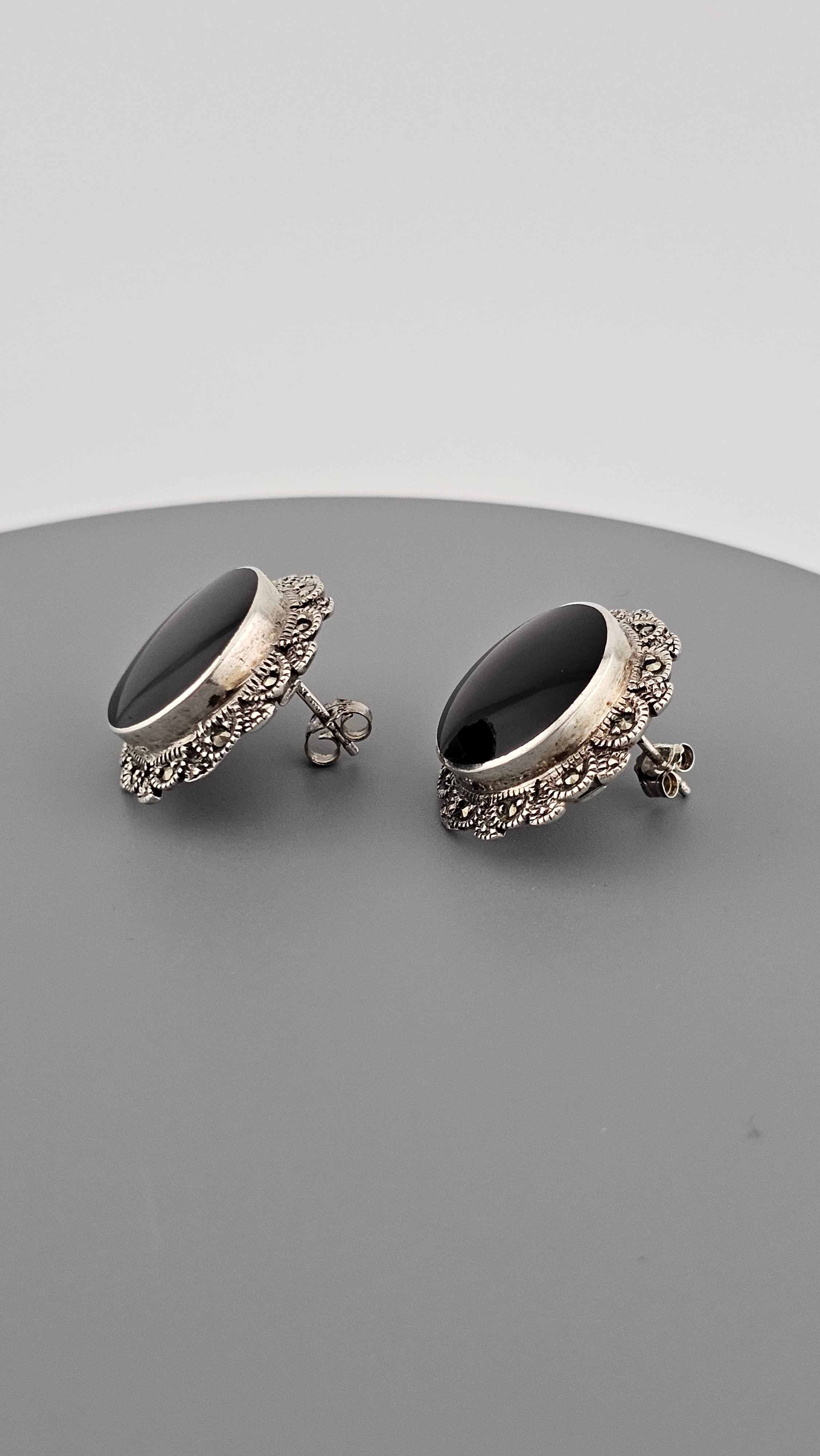 Vintage 925 Sterling Silver Large Round Stud Earrings set with Black Onyx & Marcasites