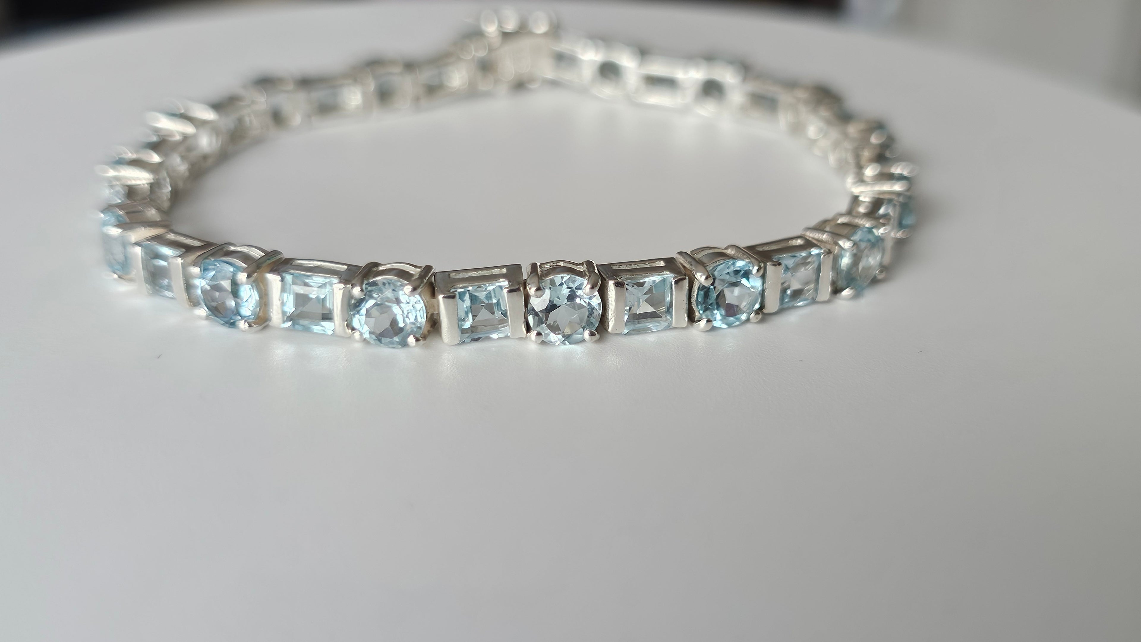 925 Sterling Silver Natural Blue Topaz Tennis Bracelet 18.5cm Hallmarked 16.7g