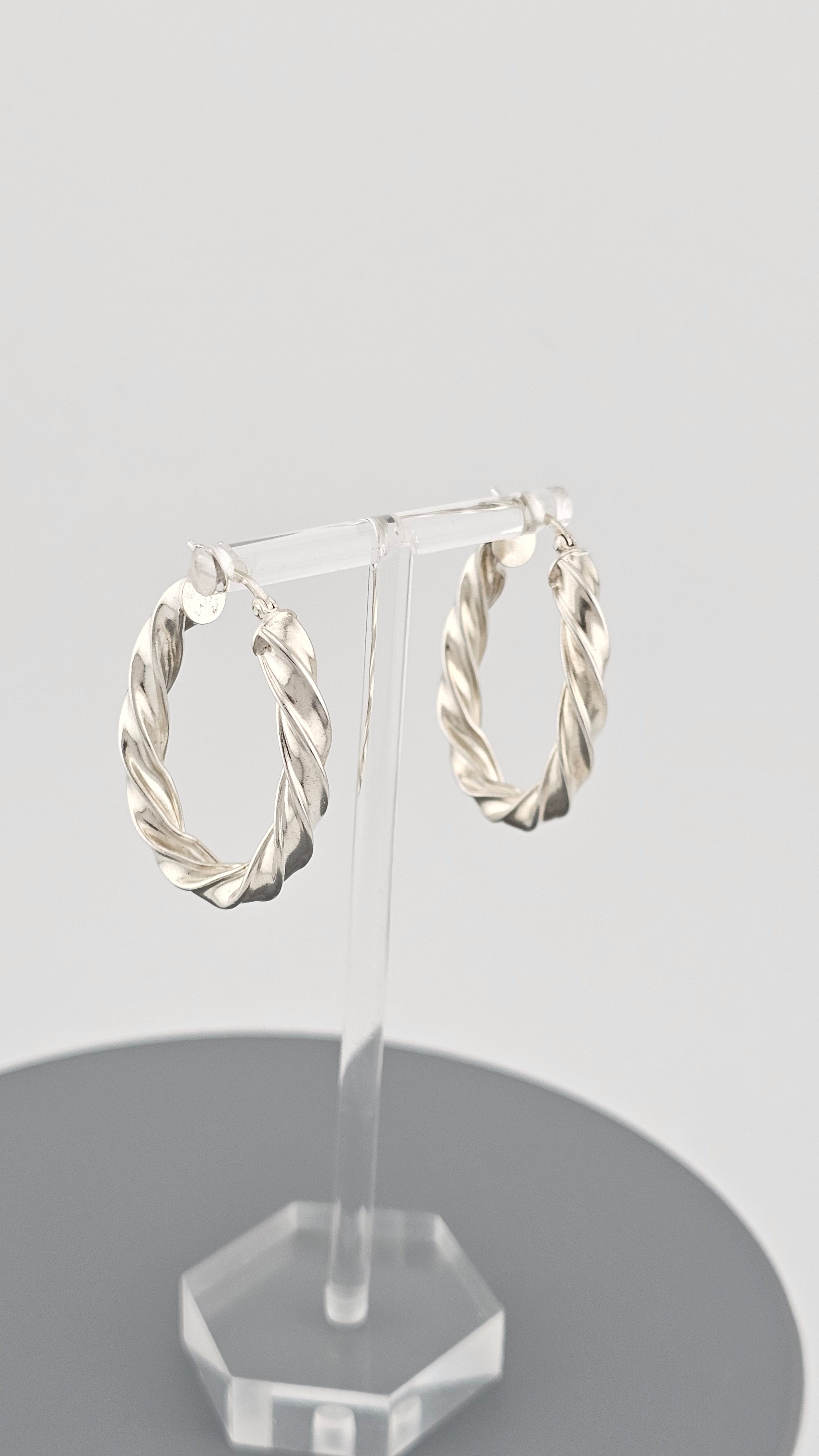 925 Sterling Silver Twisted Oval Hoop Earrings