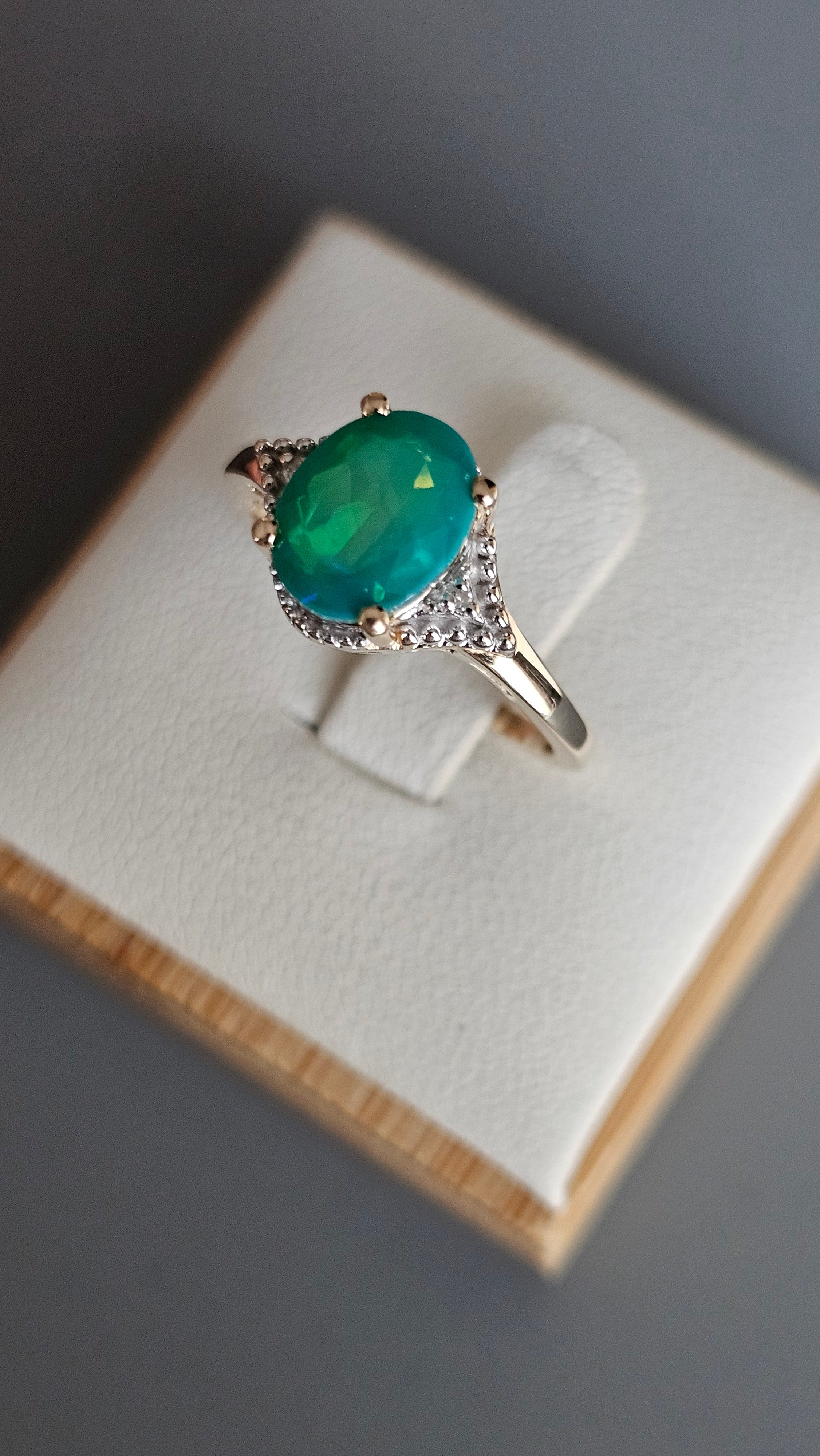 Elegant 10ct Yellow Gold Natural Green Opal & Diamond Accent Ring