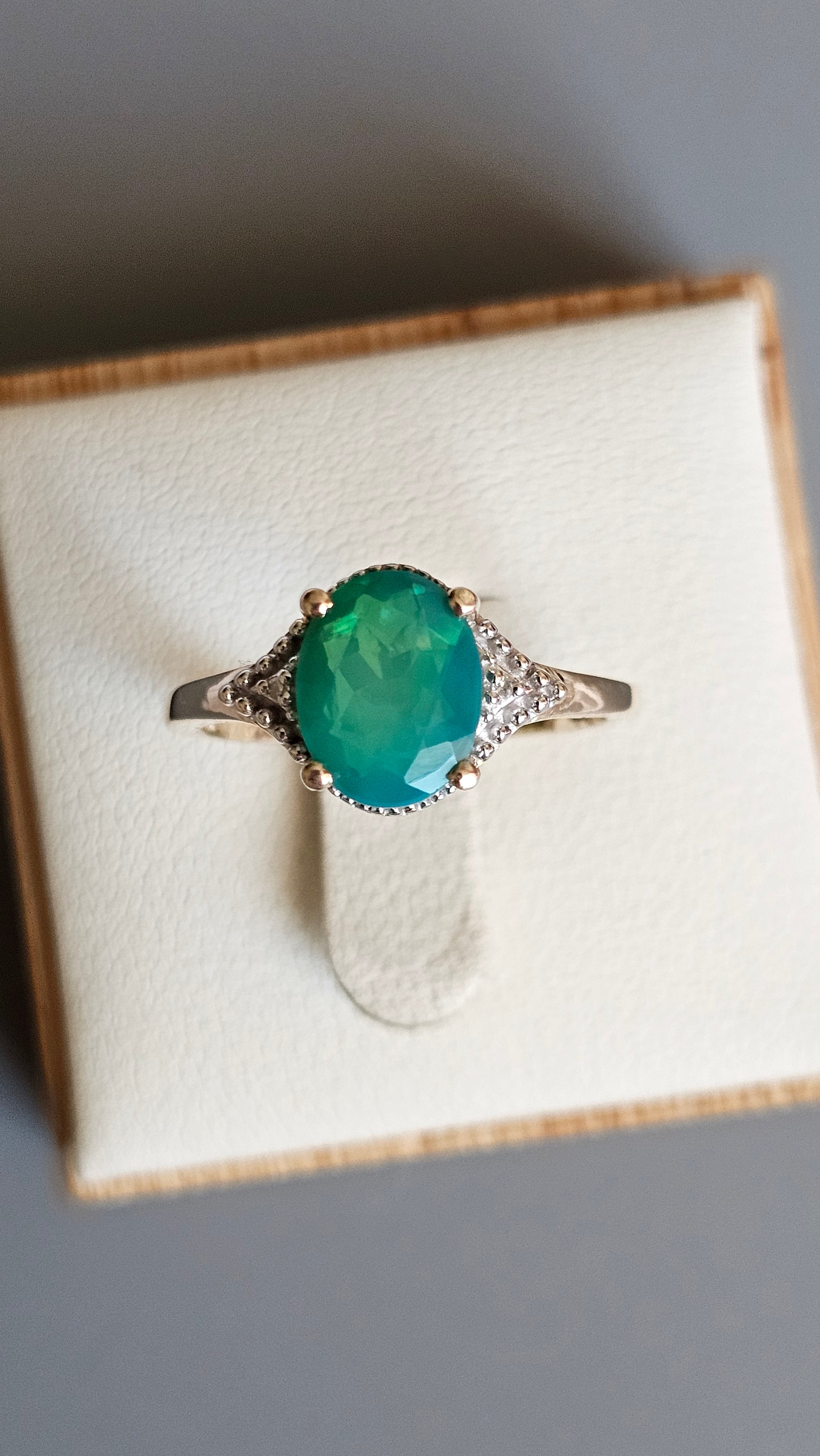 Elegant 10ct Yellow Gold Natural Green Opal & Diamond Accent Ring