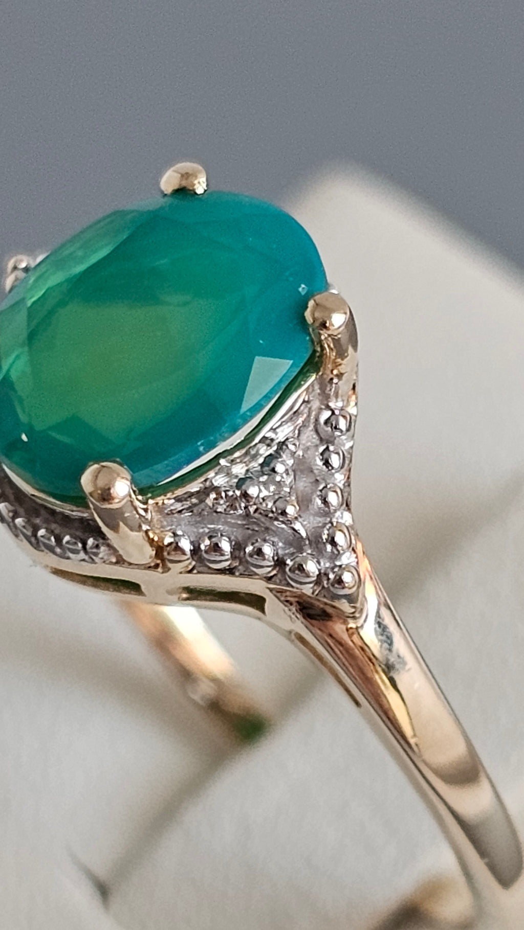 Elegant 10ct Yellow Gold Natural Green Opal & Diamond Accent Ring