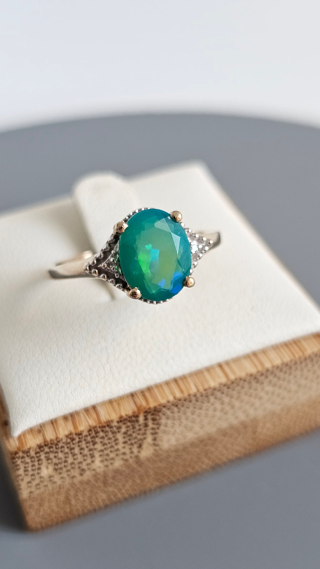 Elegant 10ct Yellow Gold Natural Green Opal & Diamond Accent Ring