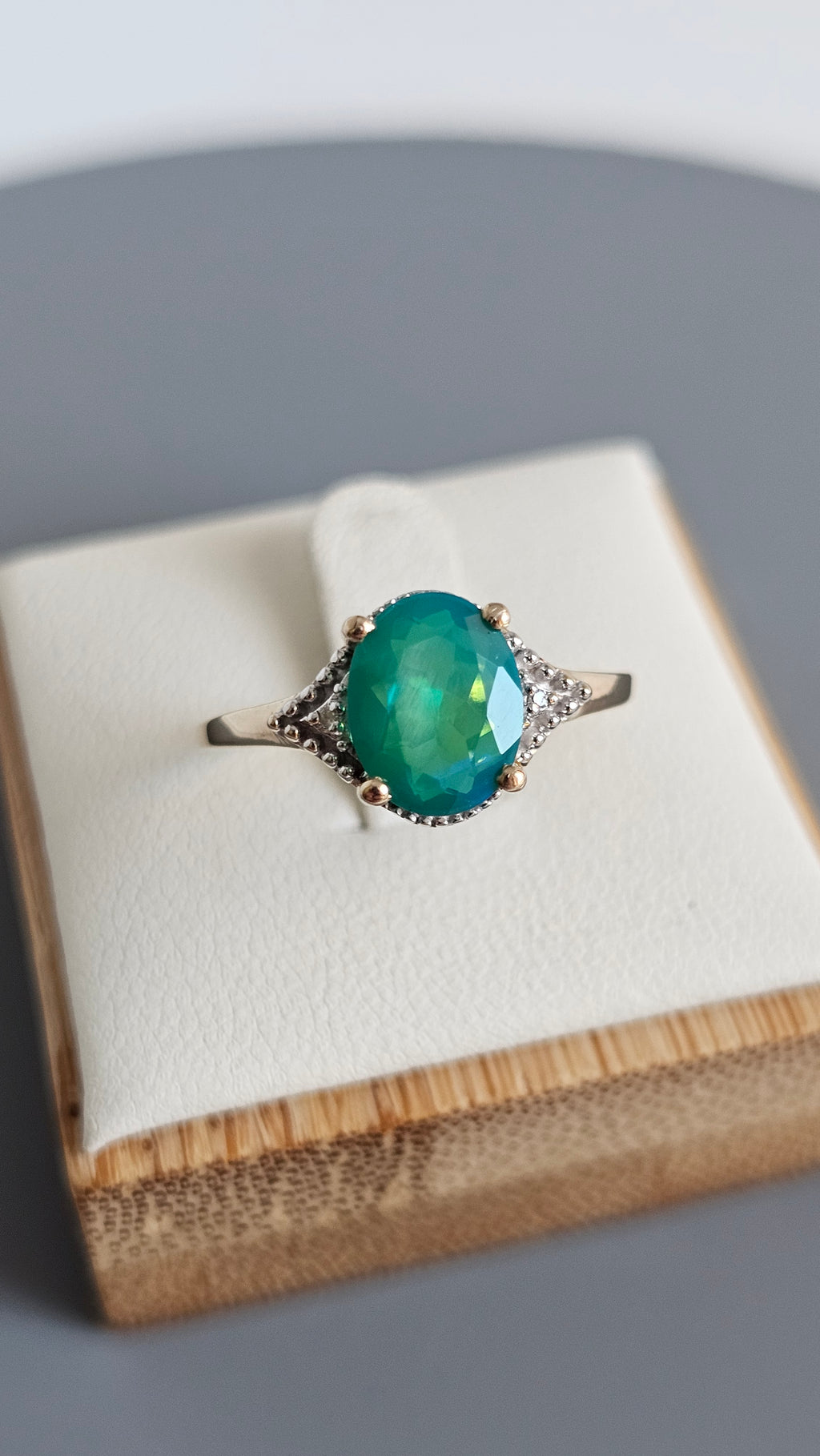 Elegant 10ct Yellow Gold Natural Green Opal & Diamond Accent Ring