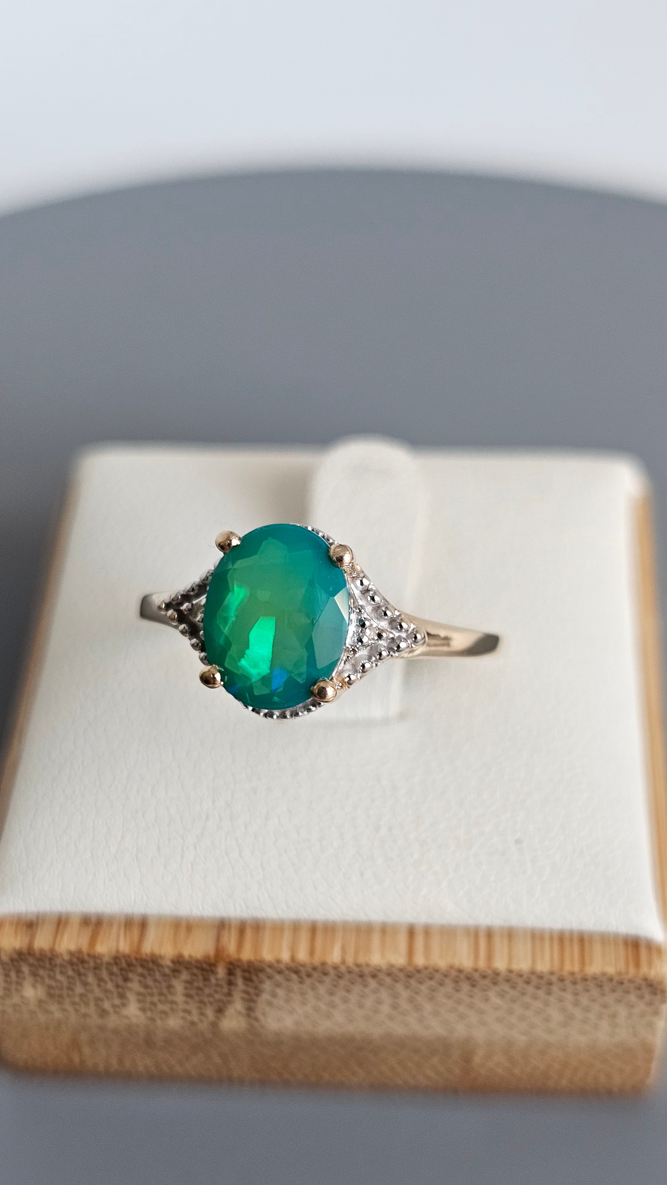 Elegant 10ct Yellow Gold Natural Green Opal & Diamond Accent Ring