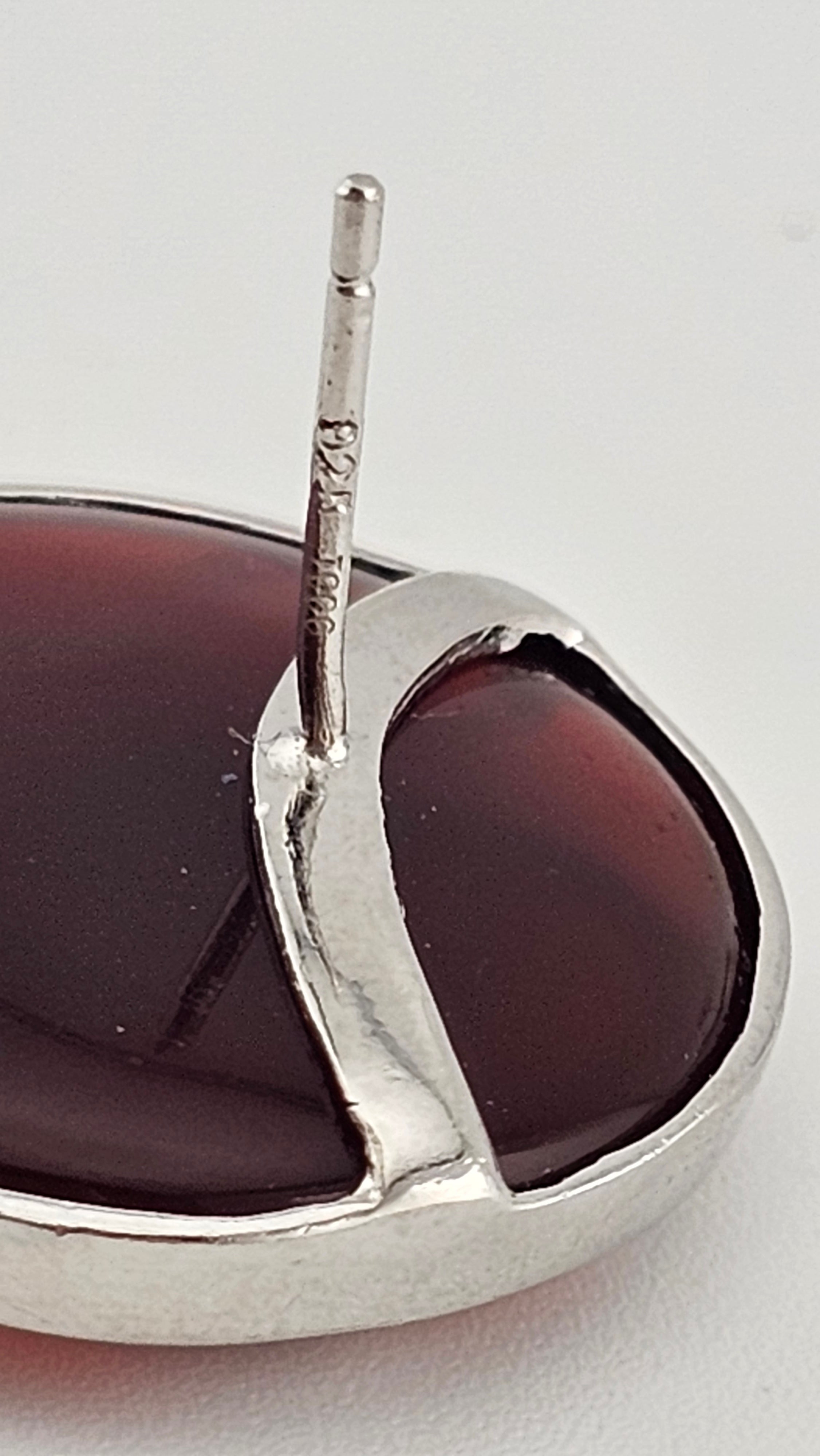 925 Sterling Silver Round Stud Earrings set with Carnelian