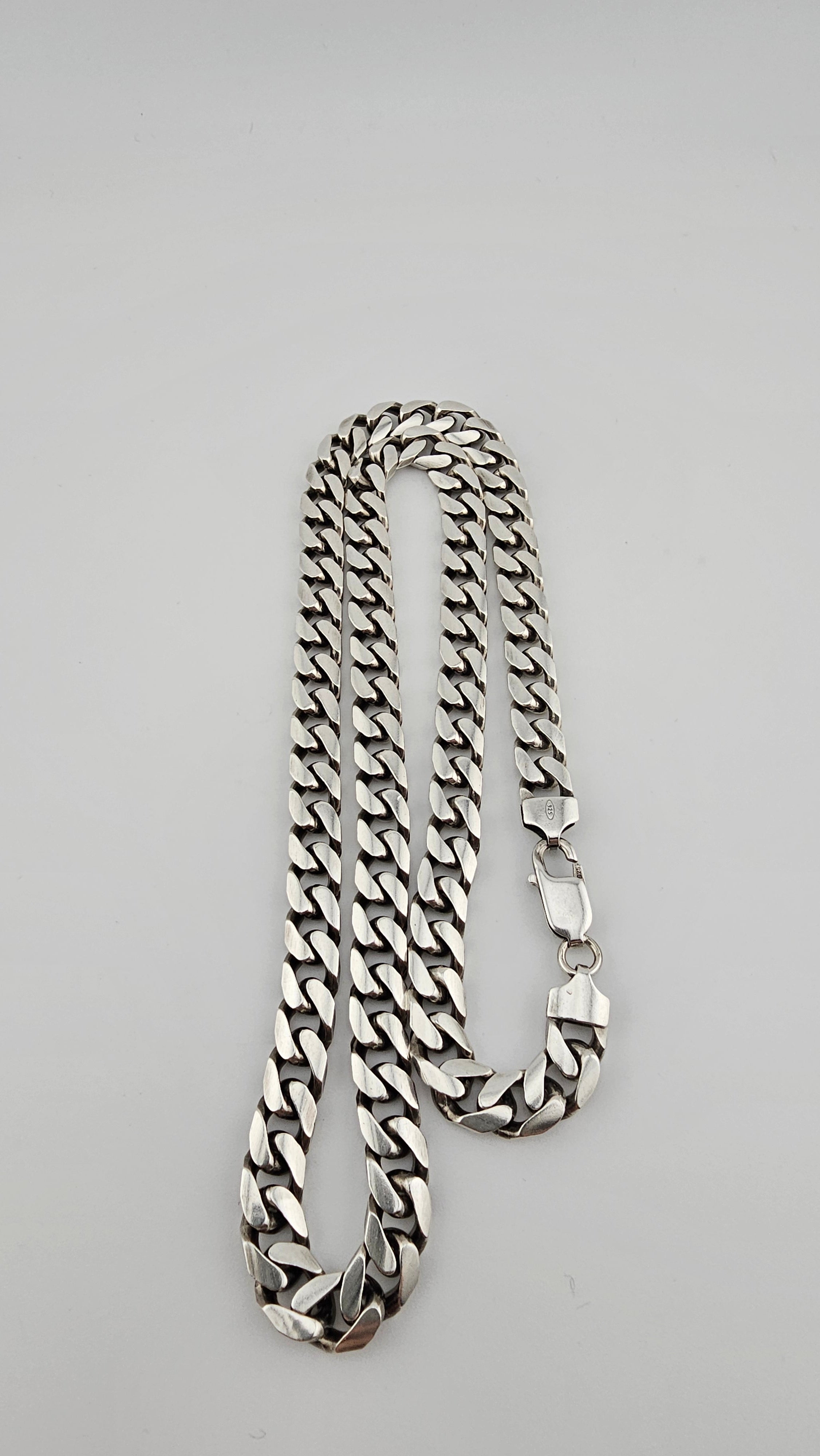 Solid 925 Sterling Heavy Weight Cuban Chain , length 56.5 cm