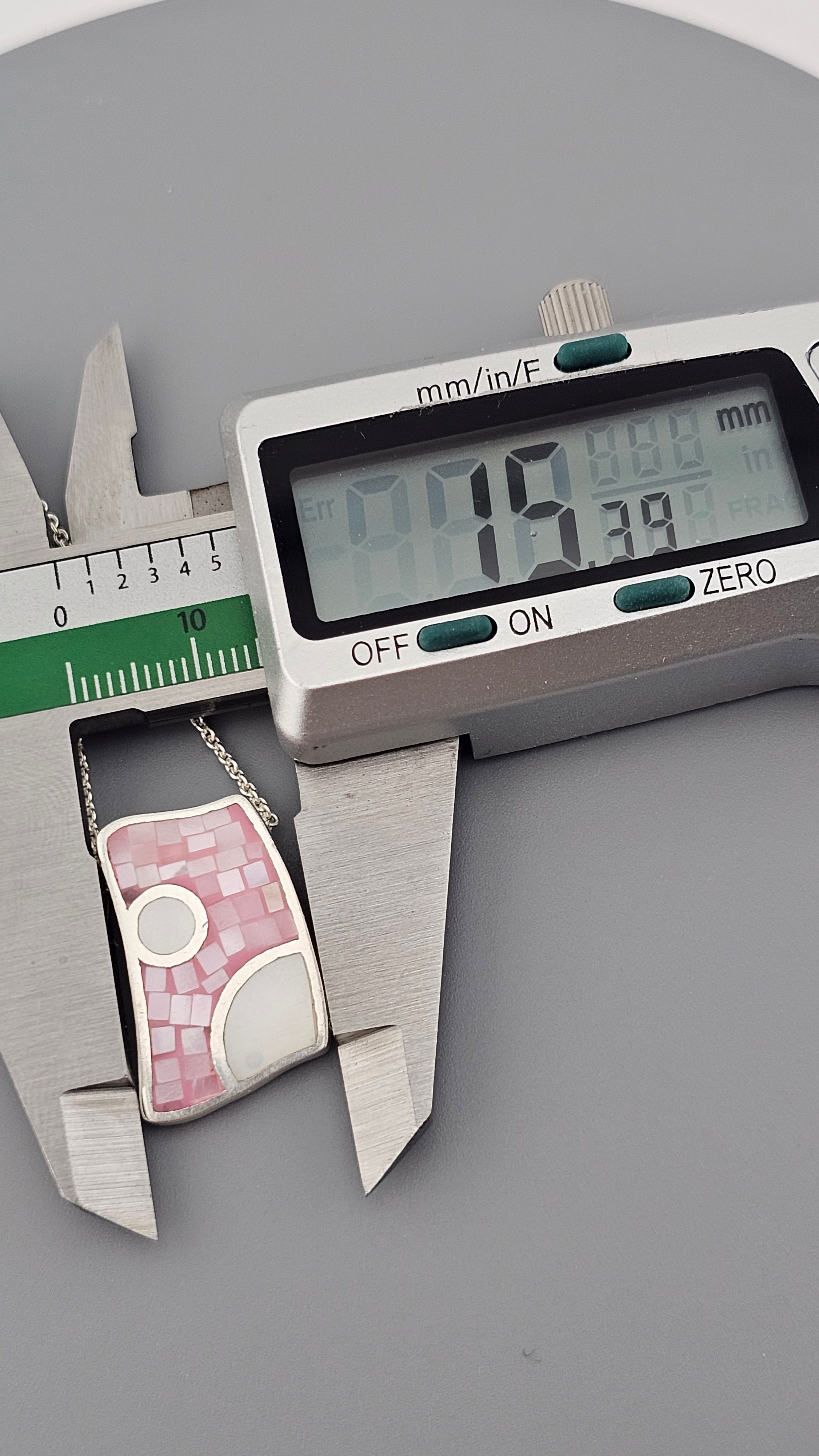 Vintage 925 Sterling Silver Pendant Necklace Featuring Mother of Pearl Inlay