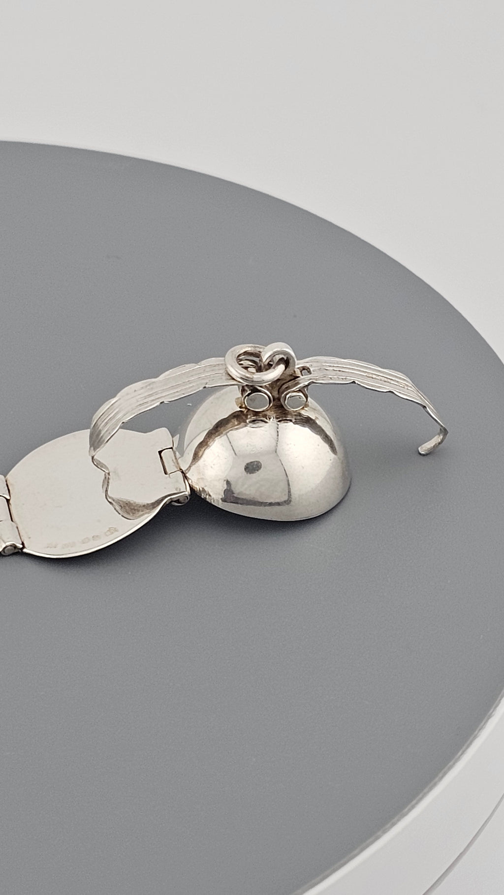 Vintage 1985 Solid 925 Sterling Silver Extendable Orb Ball Locket Pendant