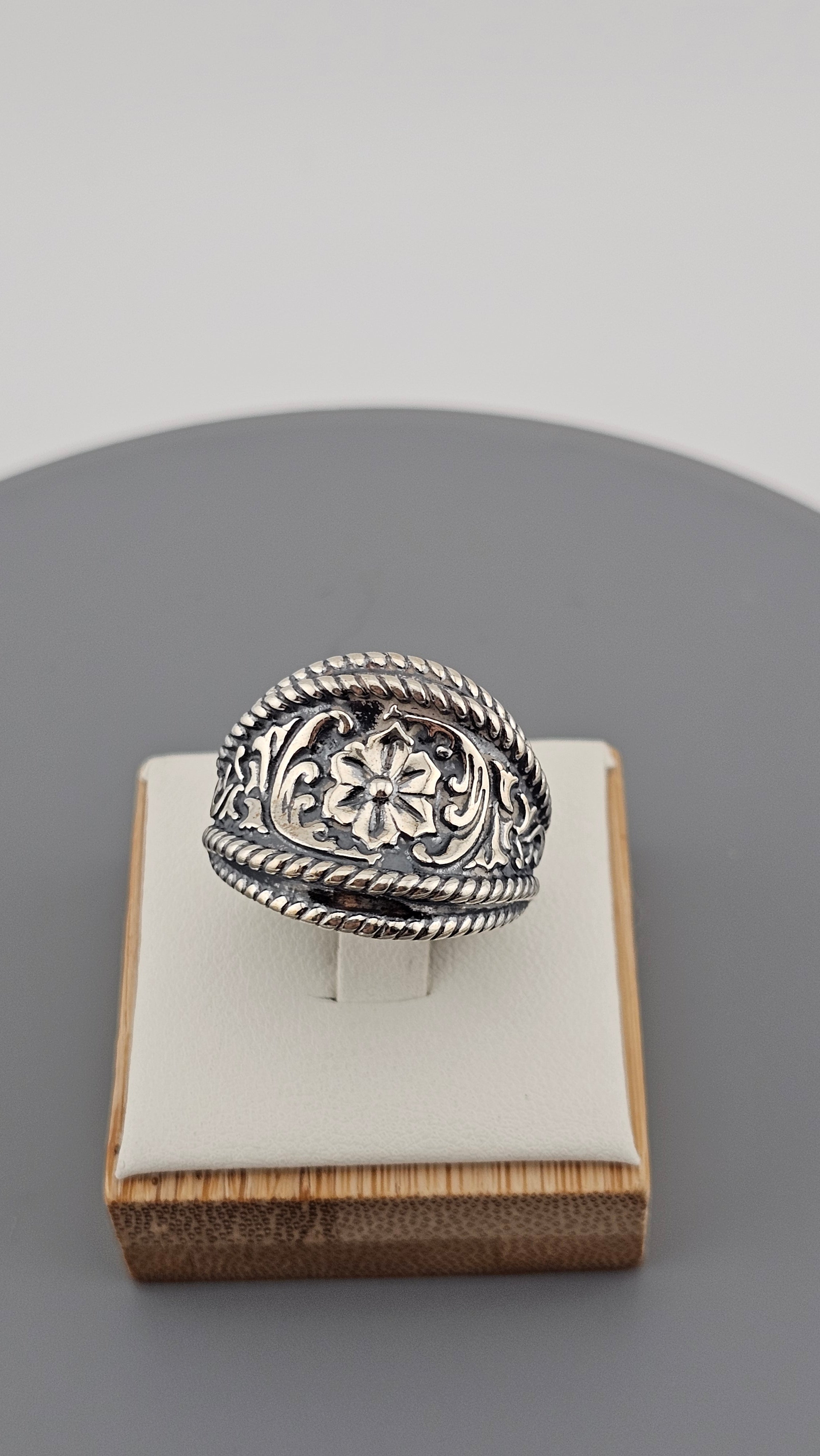 925 Sterling Silver Carolyn Pollack Wide Band Floral Ring , size P 1/2