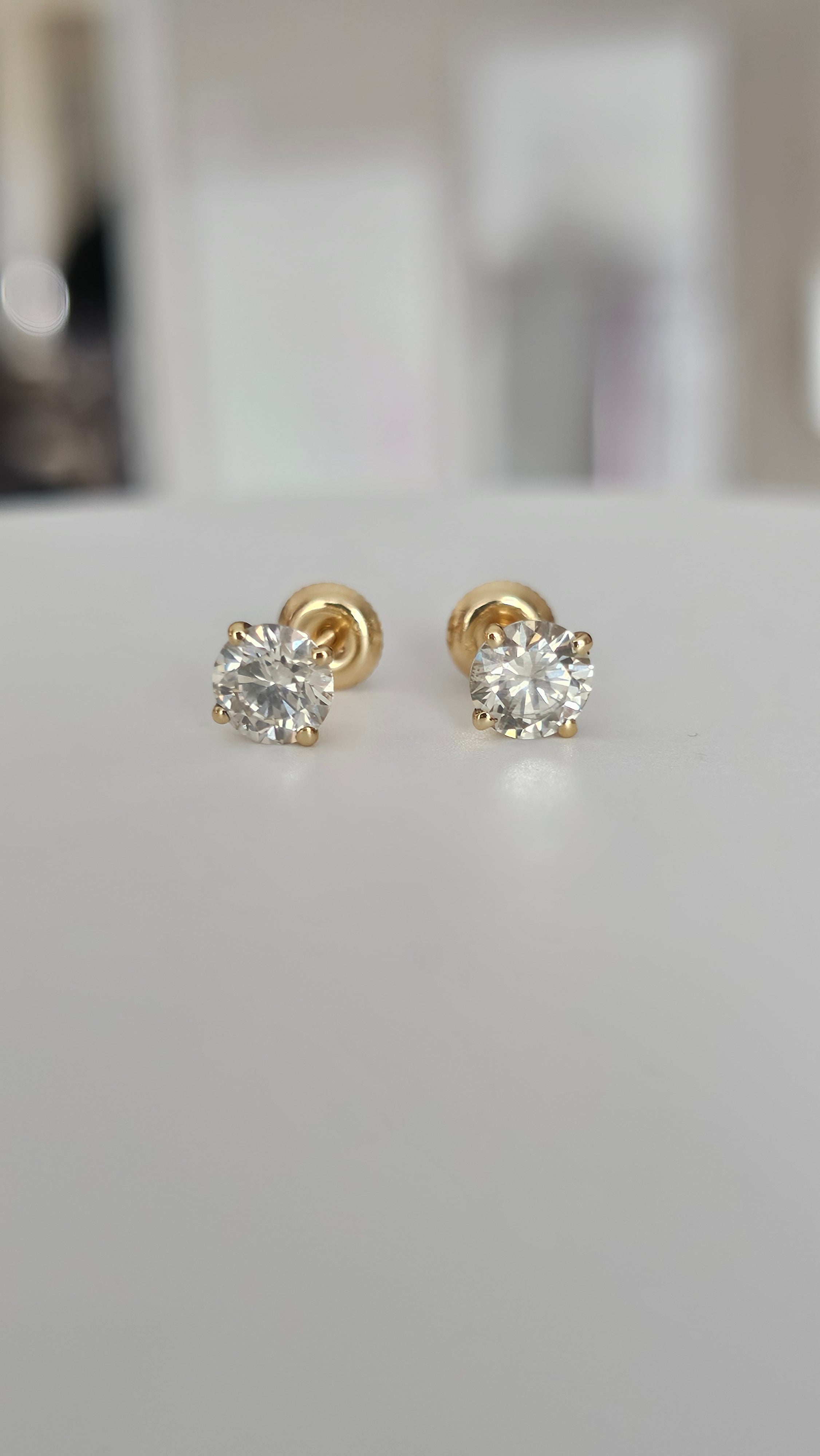18K Yellow Gold 2.06ct Natural Diamond Stud Earrings with Screw Backs