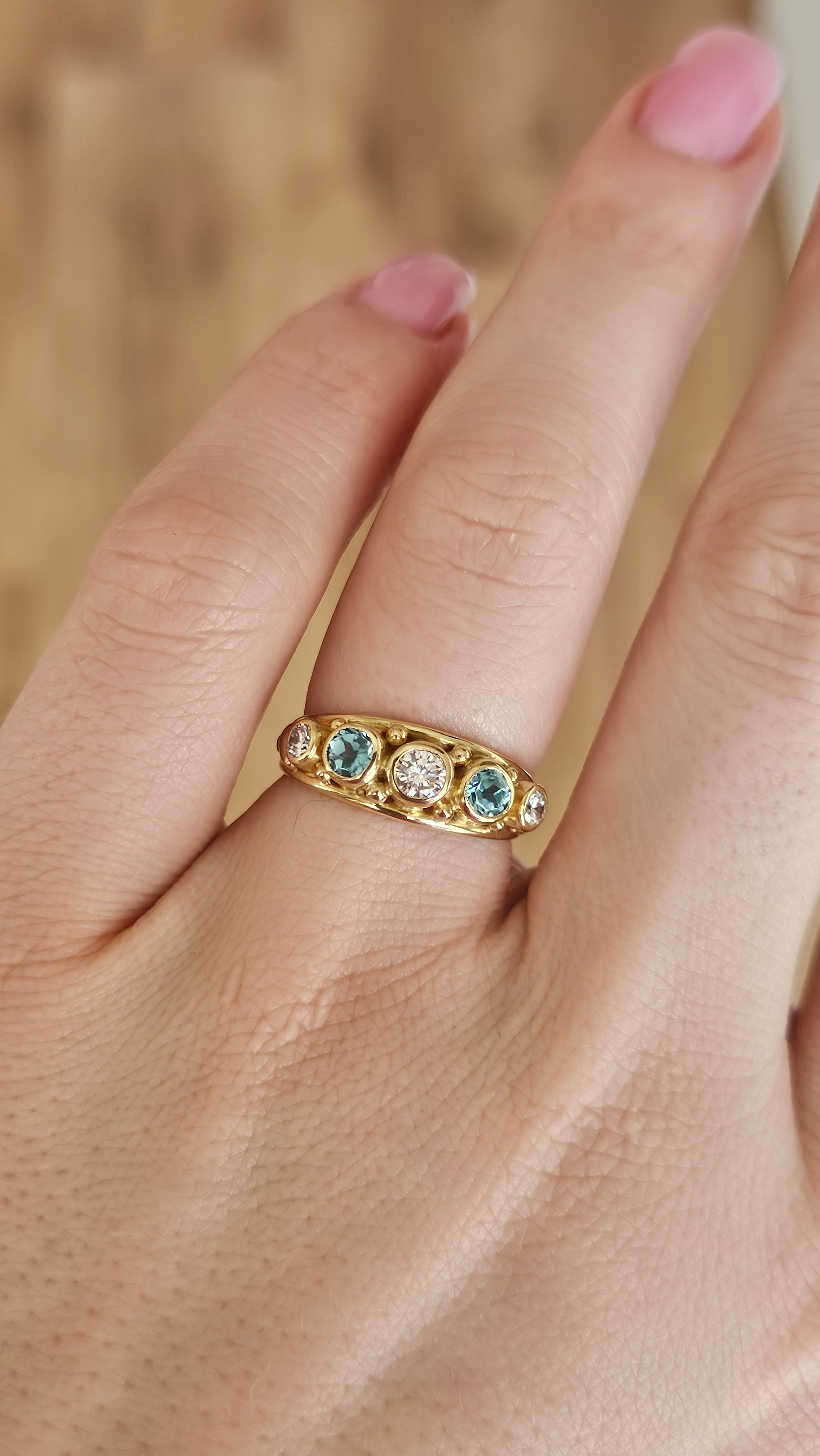 Vintage One of a Kind 18ct Yellow Gold Five Stone Ring