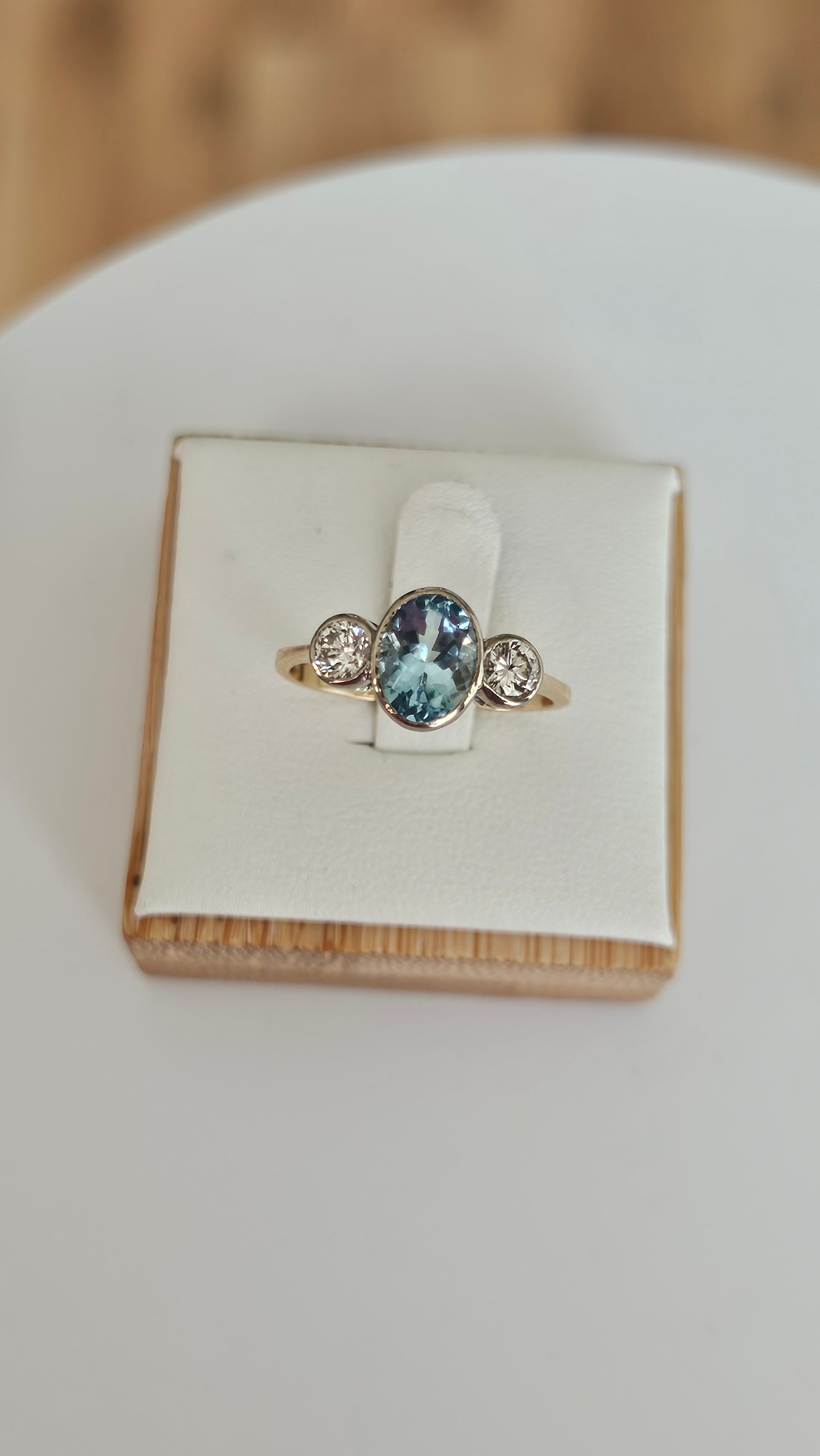 Pre-Loved 18K Yellow Gold Natural Aquamarine (1.25ct) & Diamond Trilogy Ring - Size UK N (2.65g) - WGI Certified