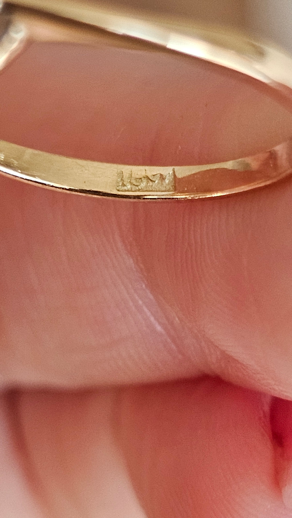 Pre-Loved 18K Yellow Gold Natural Aquamarine (1.25ct) & Diamond Trilogy Ring - Size UK N (2.65g) - WGI Certified