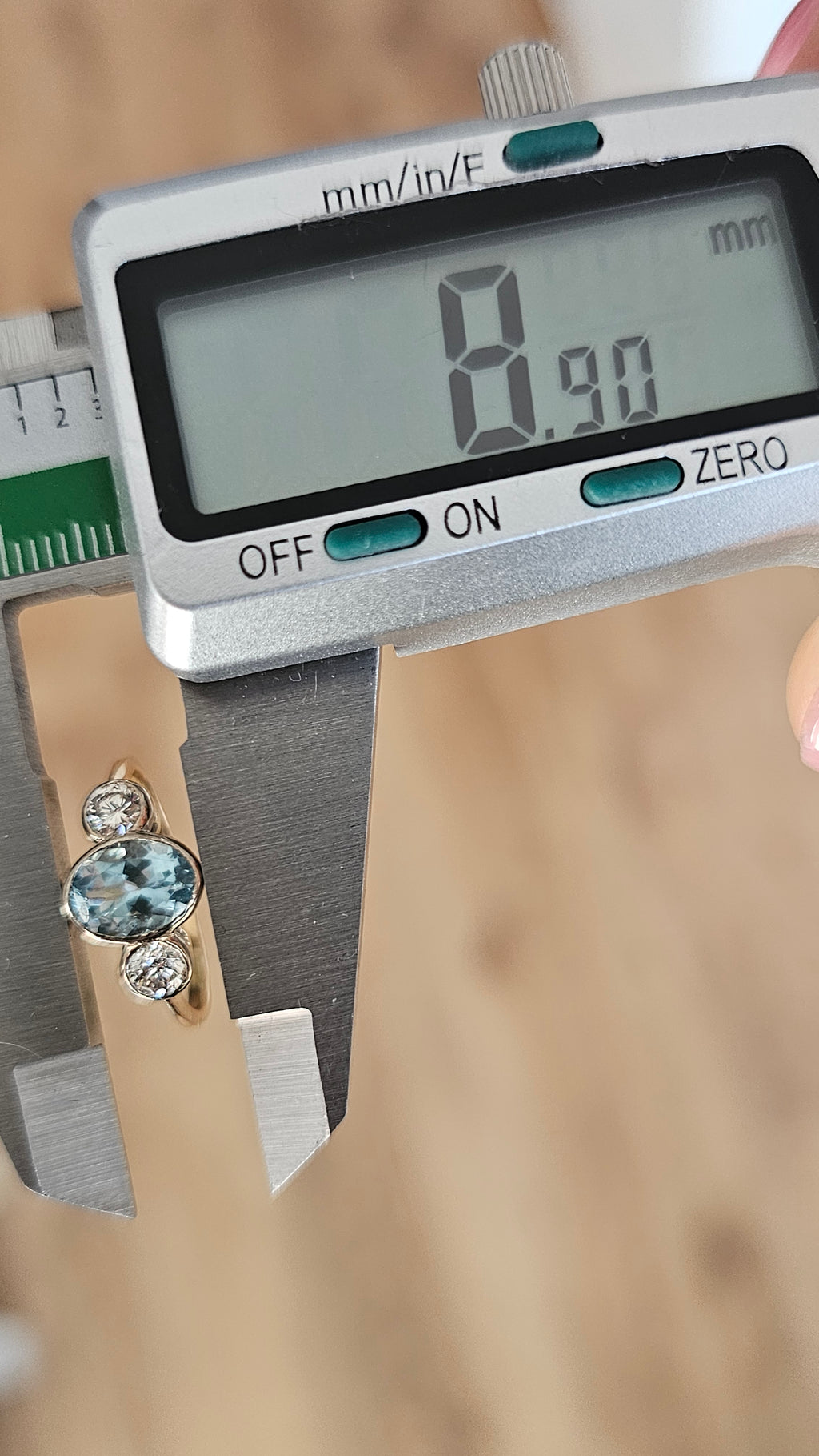 Pre-Loved 18K Yellow Gold Natural Aquamarine (1.25ct) & Diamond Trilogy Ring - Size UK N (2.65g) - WGI Certified