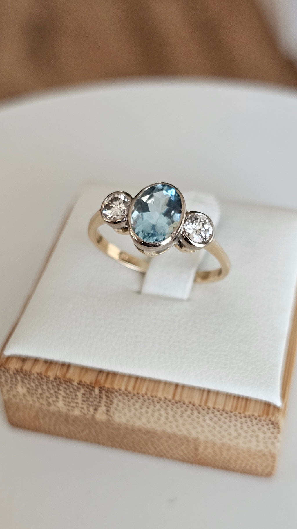 Pre-Loved 18K Yellow Gold Natural Aquamarine (1.25ct) & Diamond Trilogy Ring - Size UK N (2.65g) - WGI Certified