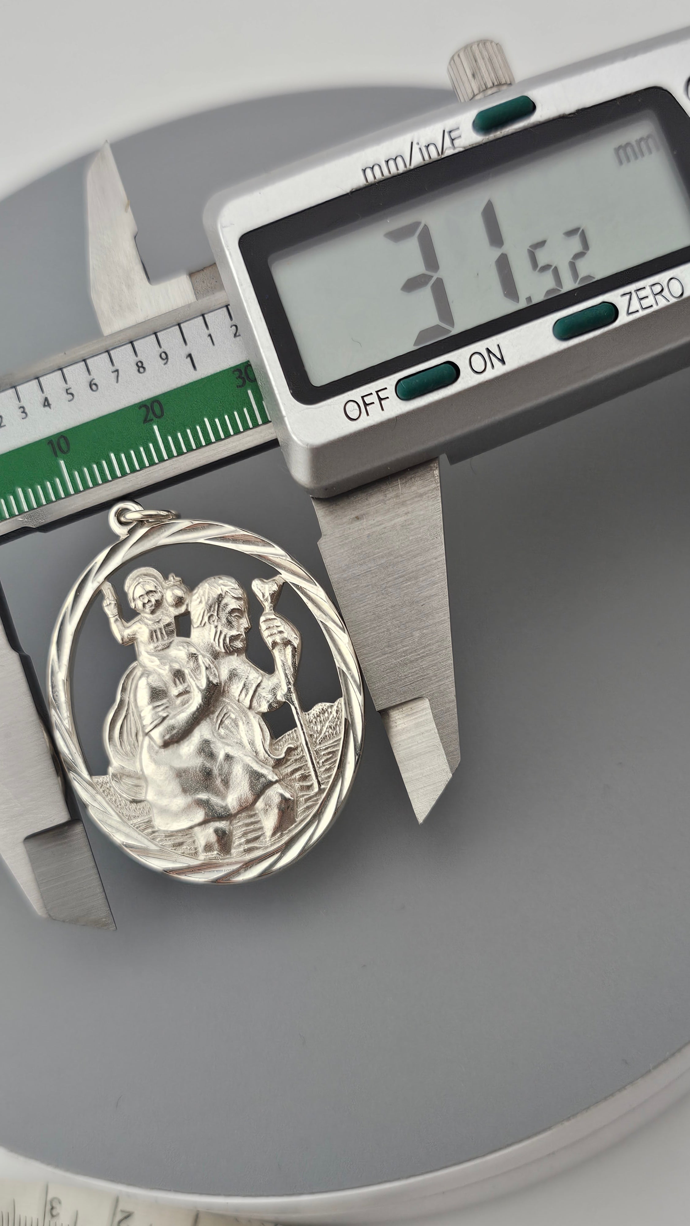 Vintage Fred Manshaw 925 Sterling Silver Large St. Christopher Pendant (12.16g)