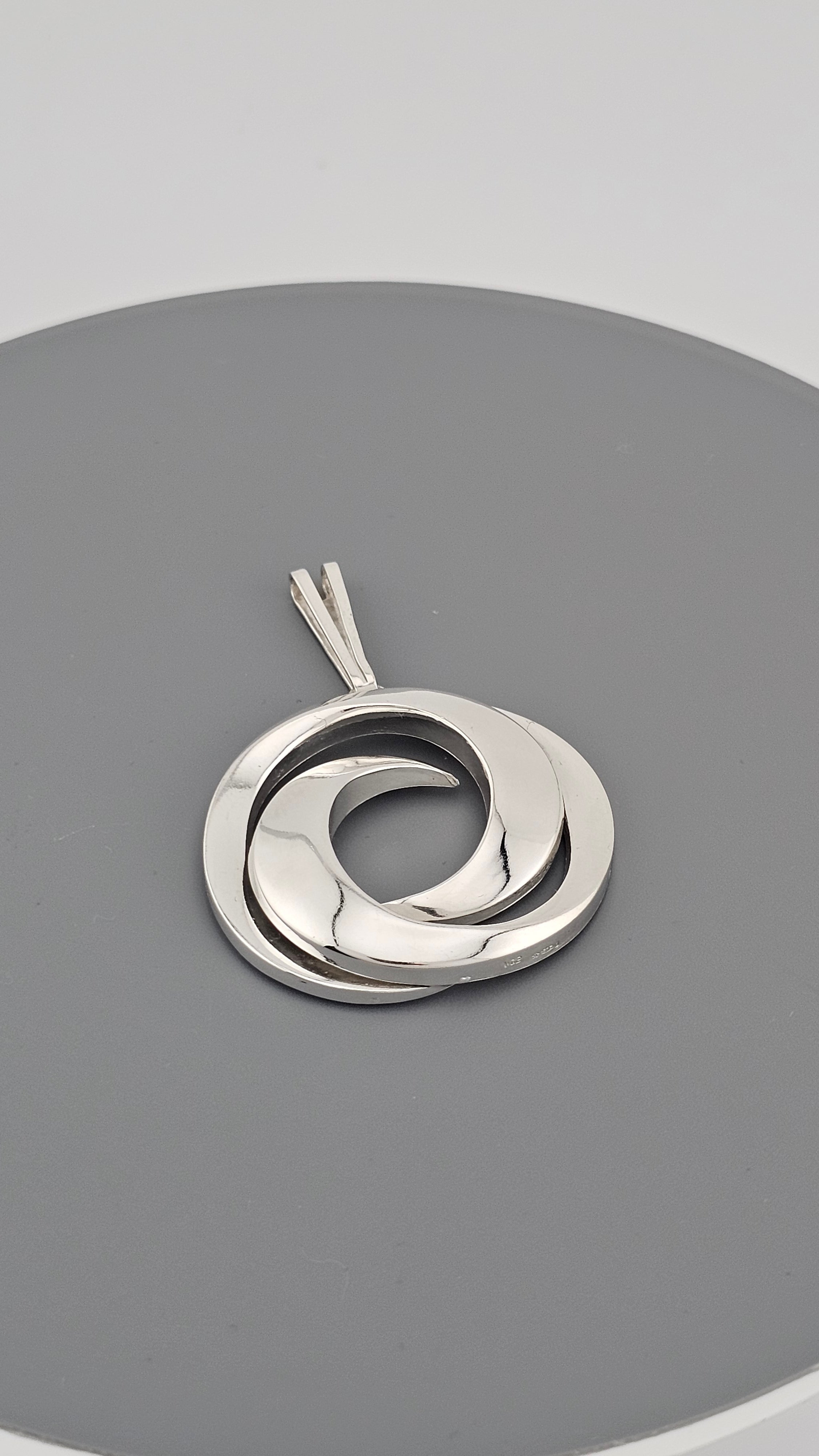 Pre-Owned Vintage 925 Sterling Silver Abstract Pendant