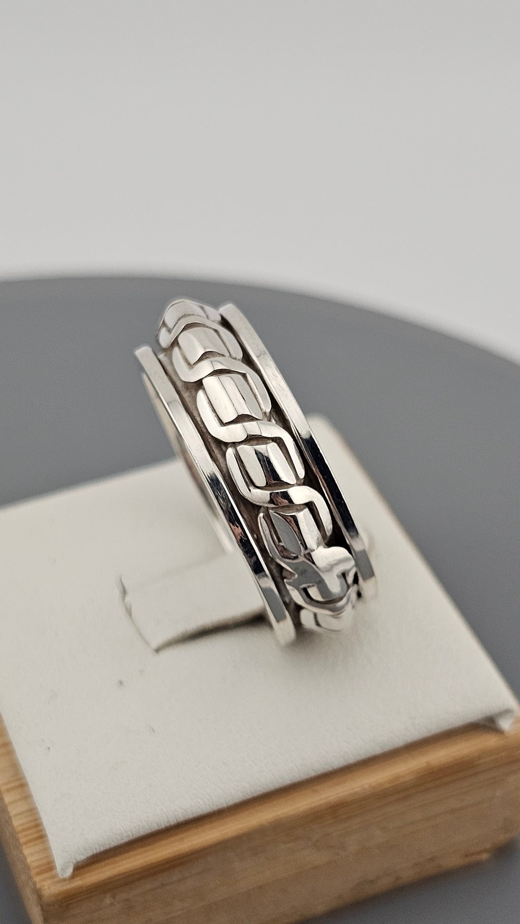 925 Sterling Silver Spinner Ring | Size UK X 1/2 (US 12) | 9.21g | 8.28mm Wide