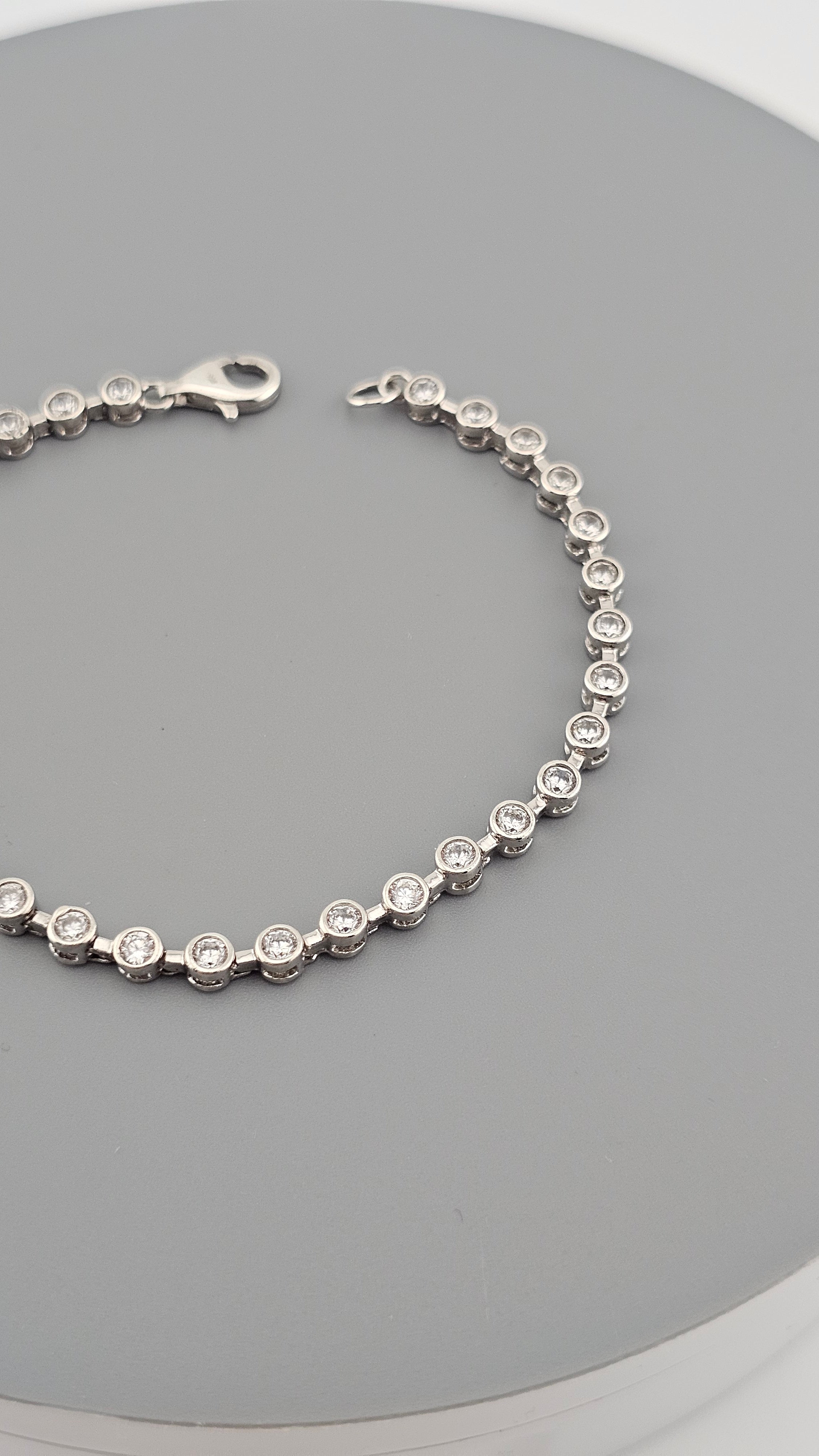 925 Sterling Silver Bezel-Set Cubic Zirconia Bracelet | 19cm | 7.75g