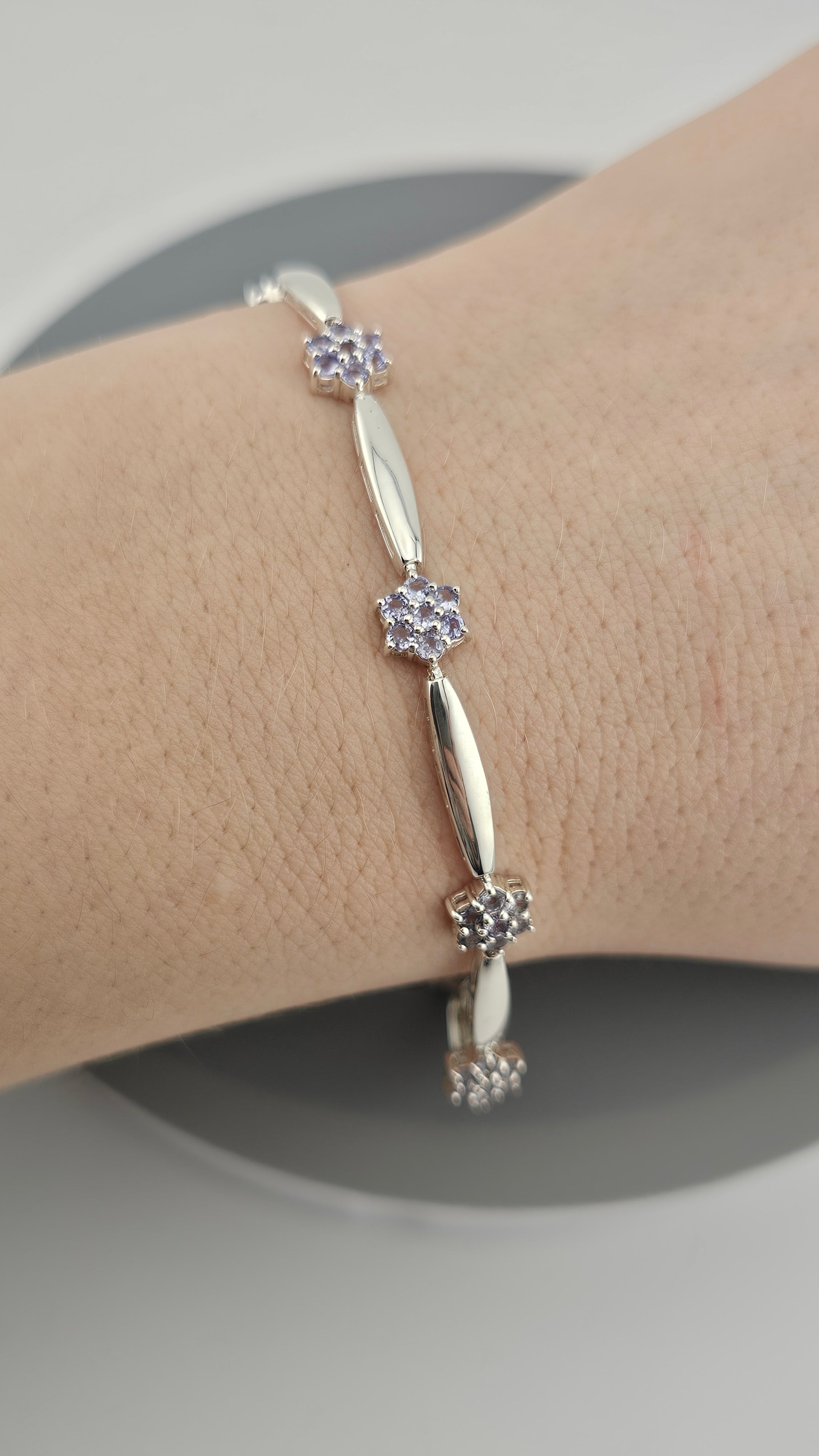 Vintage 925 Sterling Silver Tanzanite Flower Bracelet 19.5cm 8.8g Pre-loved