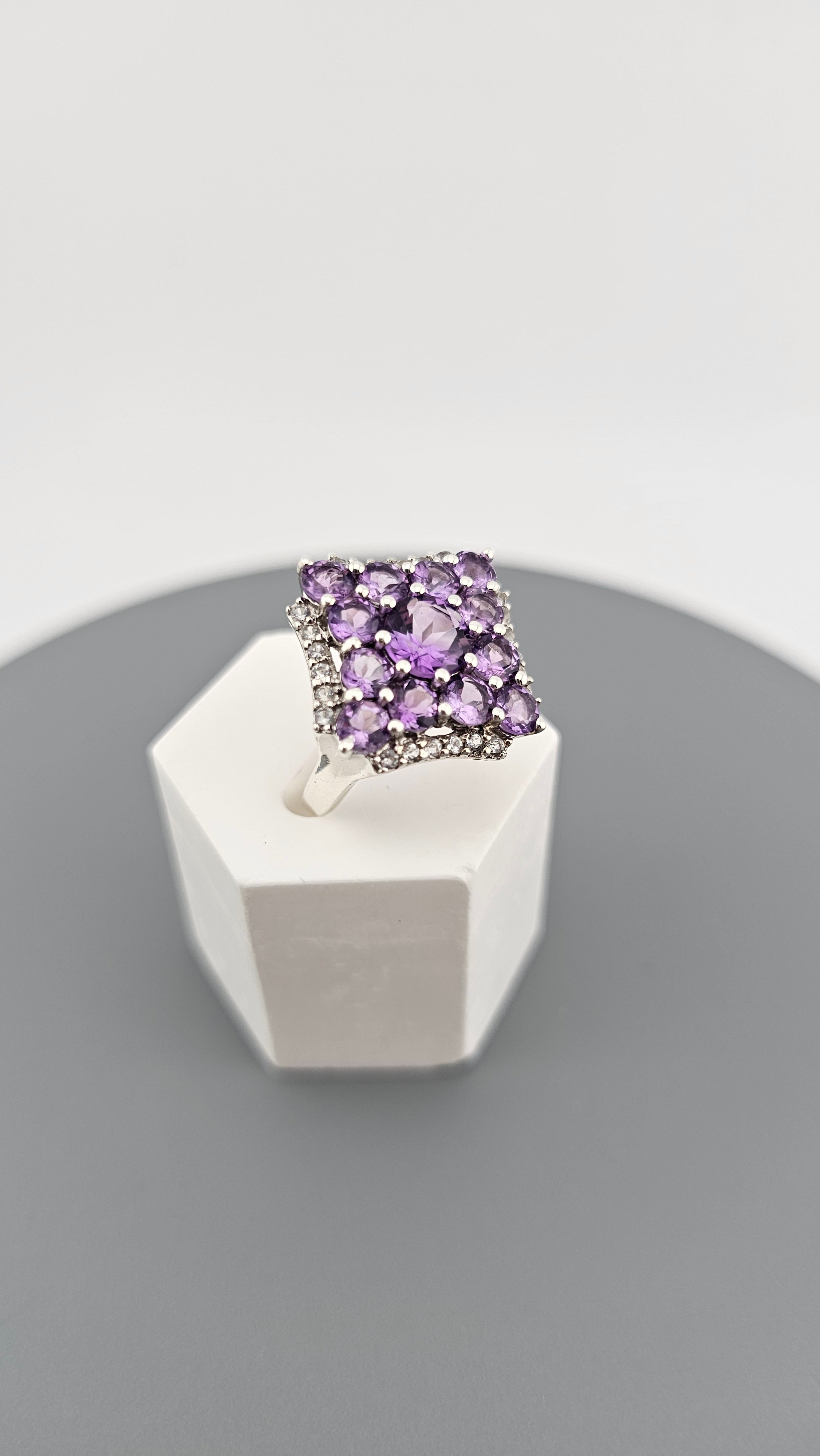 Stunning 925 Sterling Silver Amethyst & Clear CZ Statement Ring