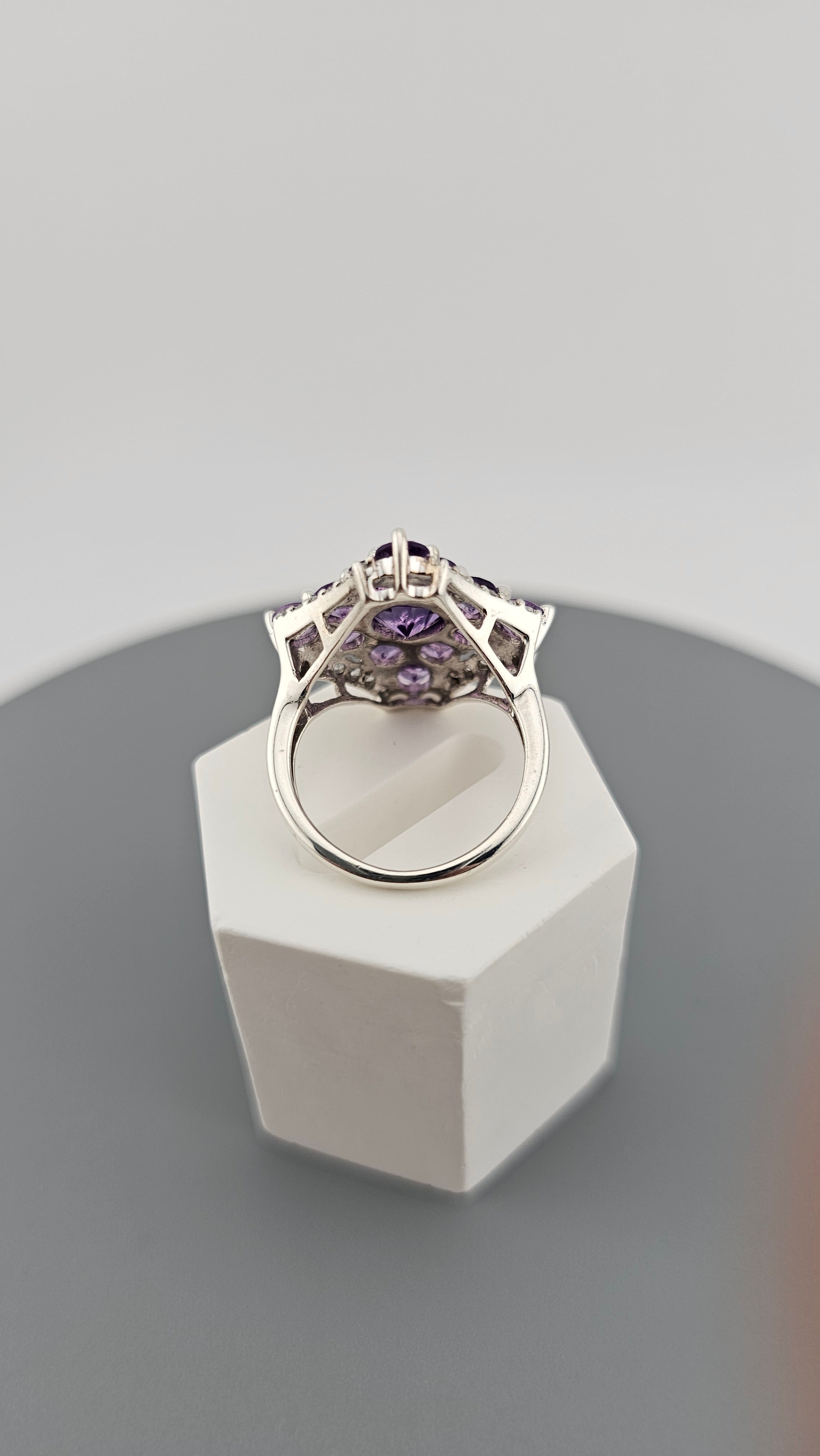 Stunning 925 Sterling Silver Amethyst & Clear CZ Statement Ring