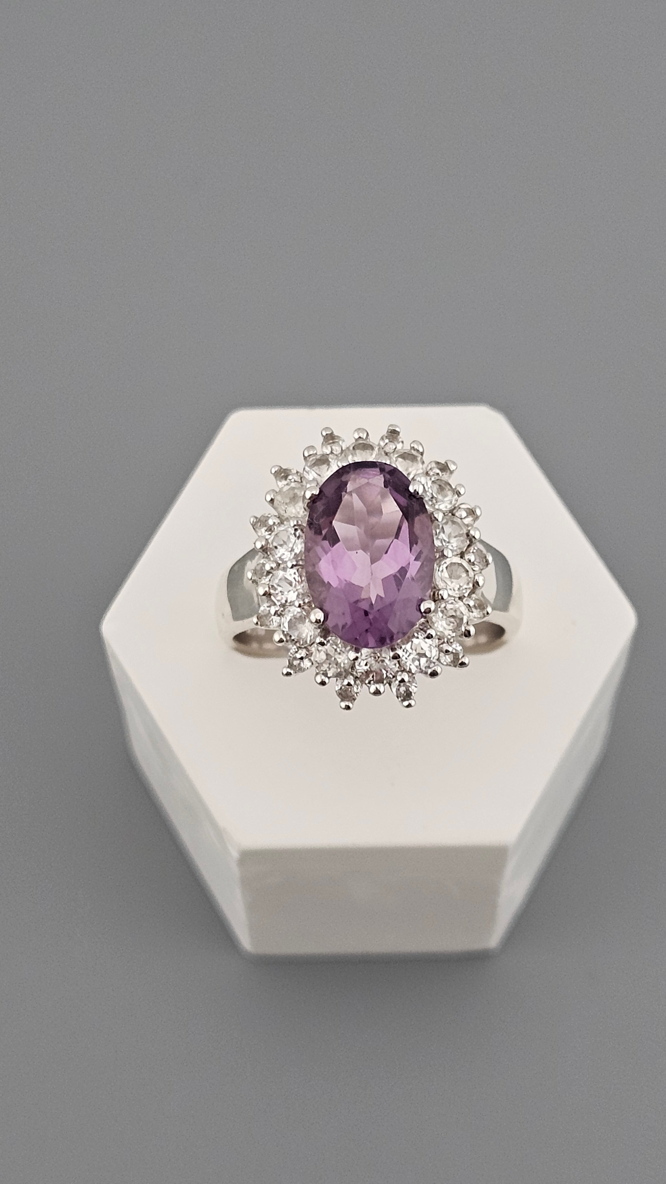 Vintage 925 Sterling Silver Amethyst & Clear CZ Cluster Statement Ring