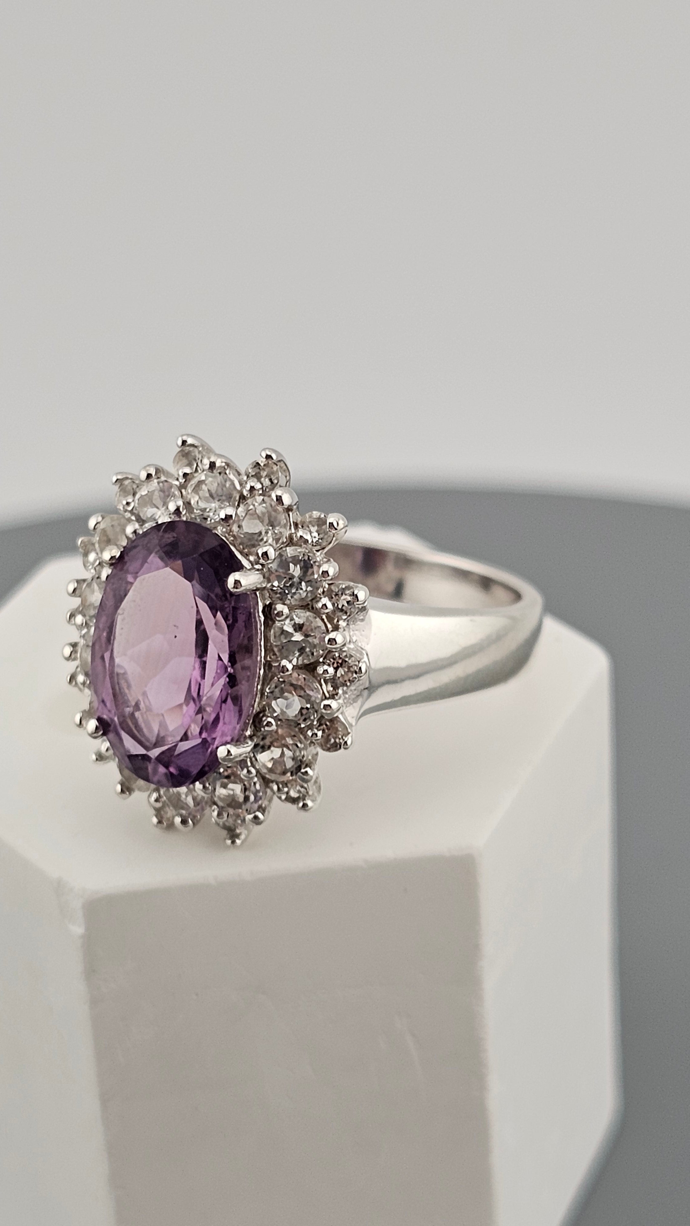 Vintage 925 Sterling Silver Amethyst & Clear CZ Cluster Statement Ring