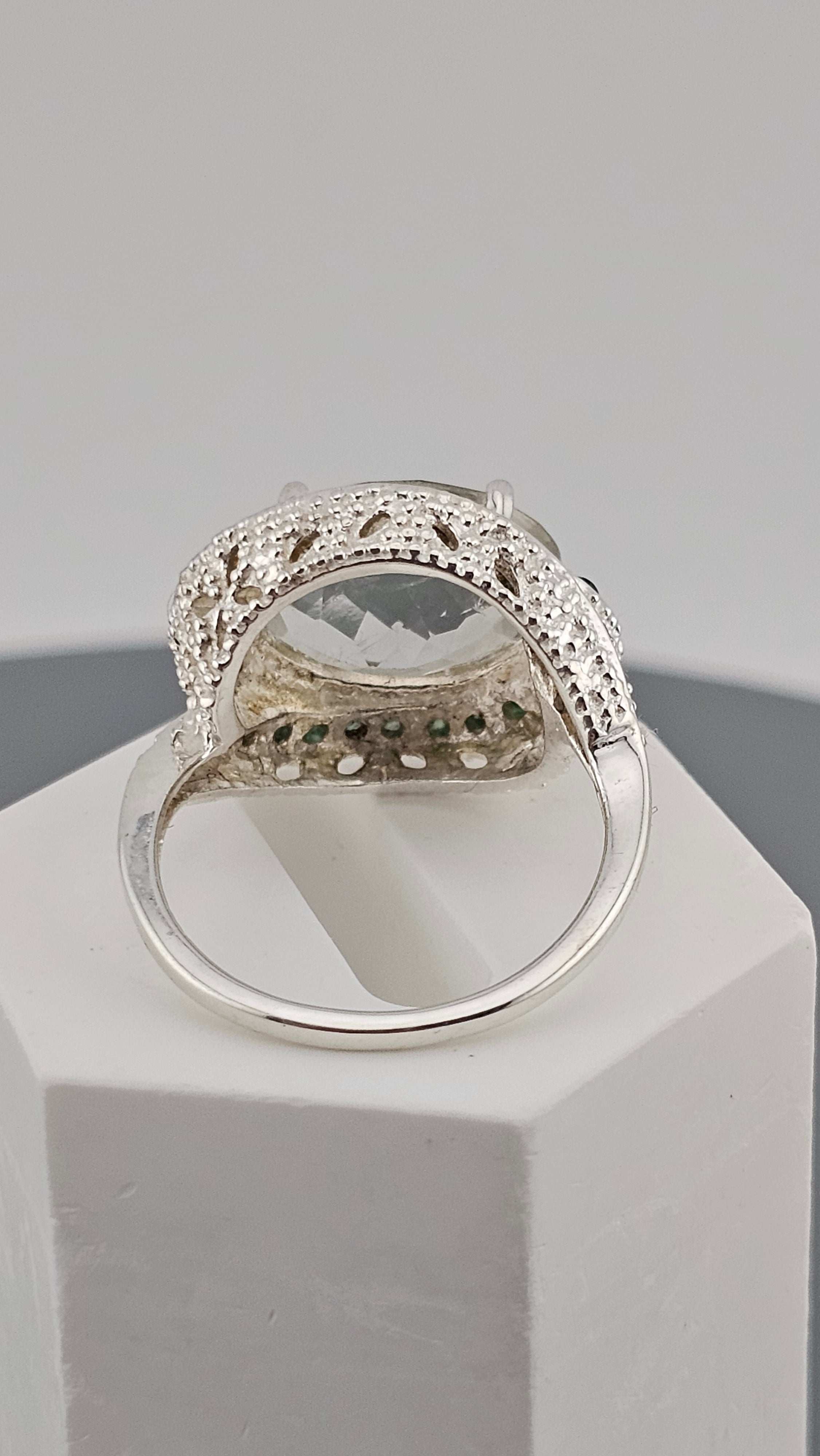Stunning 925 Sterling Silver Green Amethyst & Emerald Statement Ring