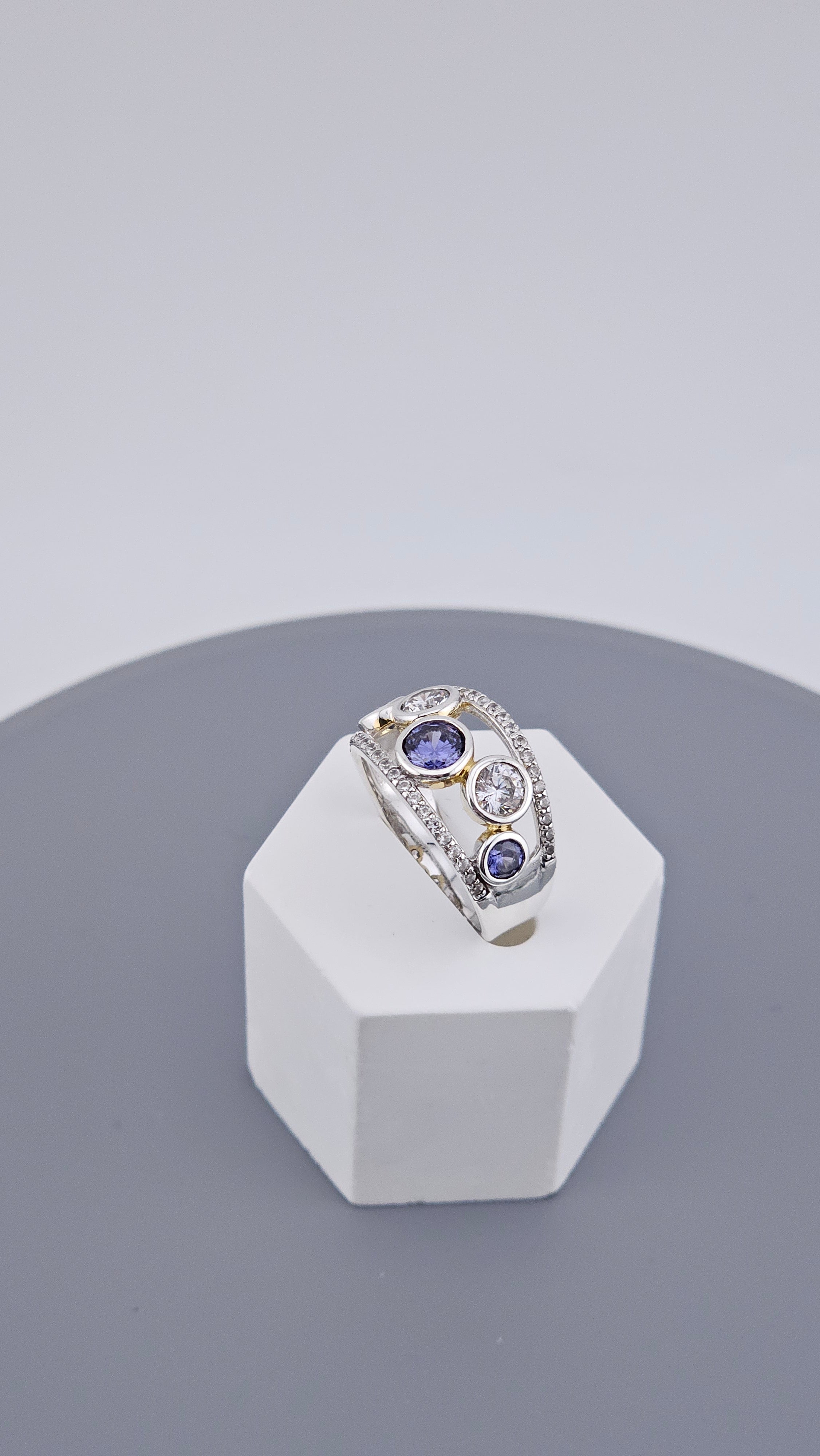 Sparkling 925 Sterling Silver Cubic Zirconia Bubble Statement Ring