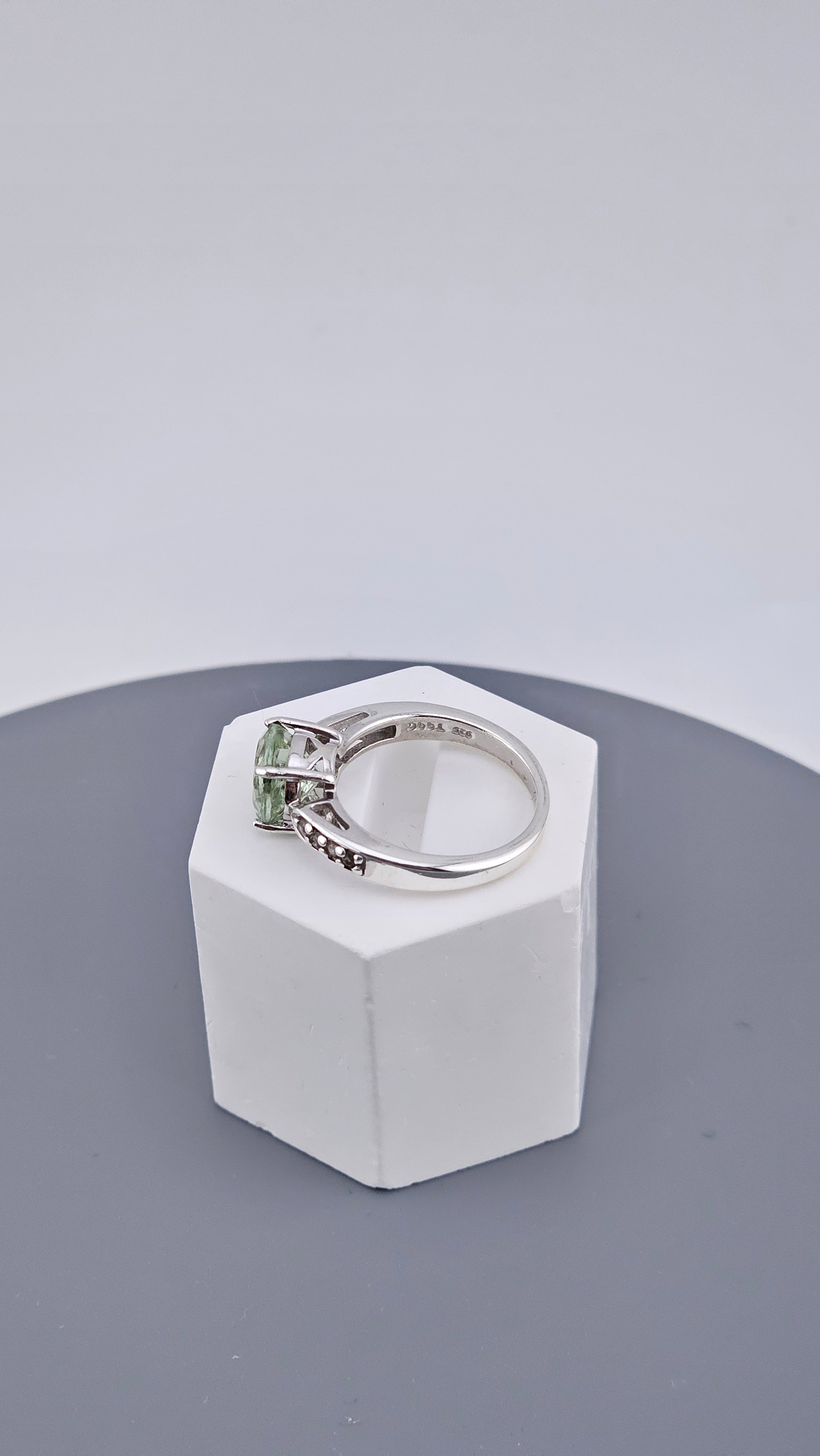 Round Green Amethyst & Zirconia Shouldered Ring in 925 Silver