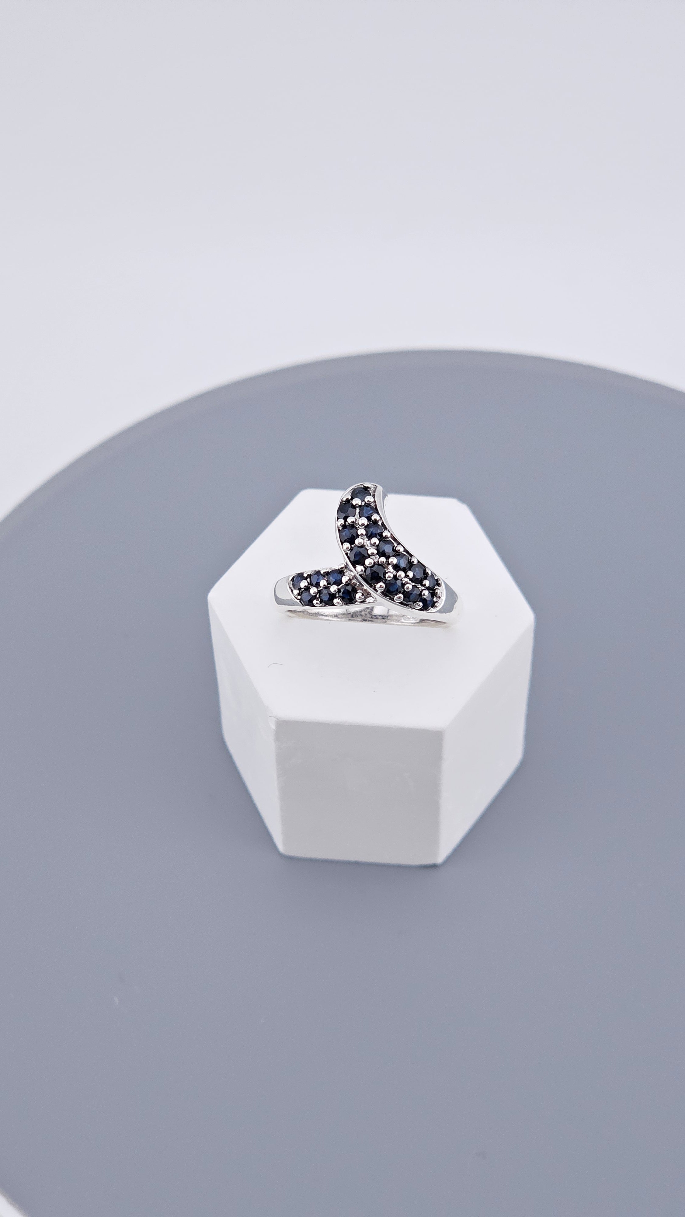 Elegant 925 Sterling Silver Sapphire Swirl Statement Ring | Size N