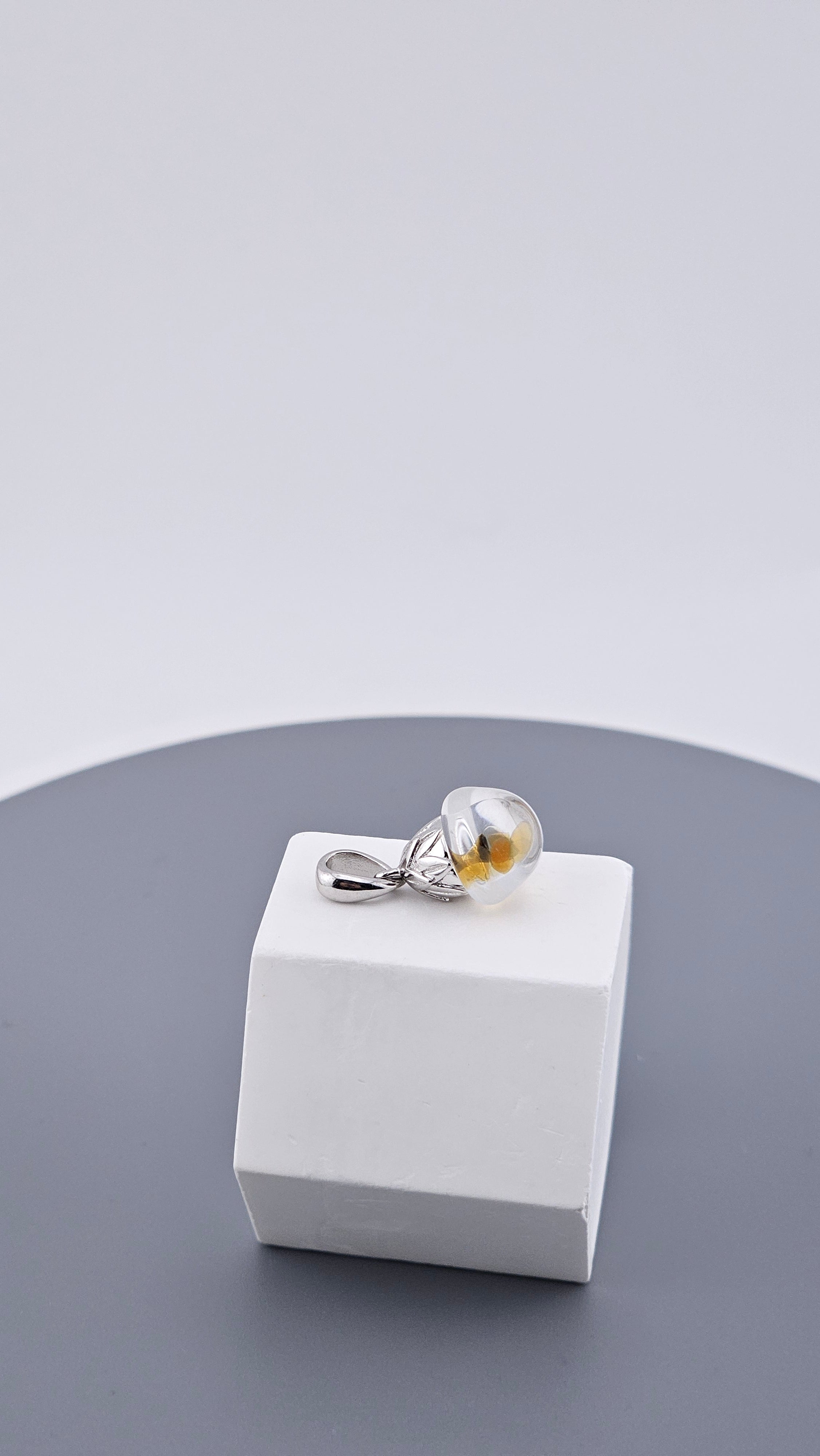 Unique 925 Sterling Silver Encapsulated "Jellyfish" Floating Gemstone Pendant