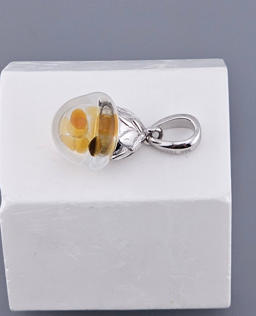 Unique 925 Sterling Silver Encapsulated "Jellyfish" Floating Gemstone Pendant