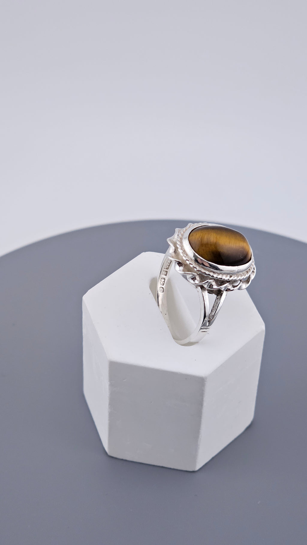 Vintage Sterling Silver Tiger's Eye Statement Ring (1978)