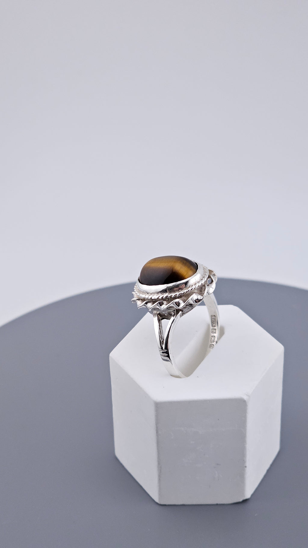 Vintage Sterling Silver Tiger's Eye Statement Ring (1978)