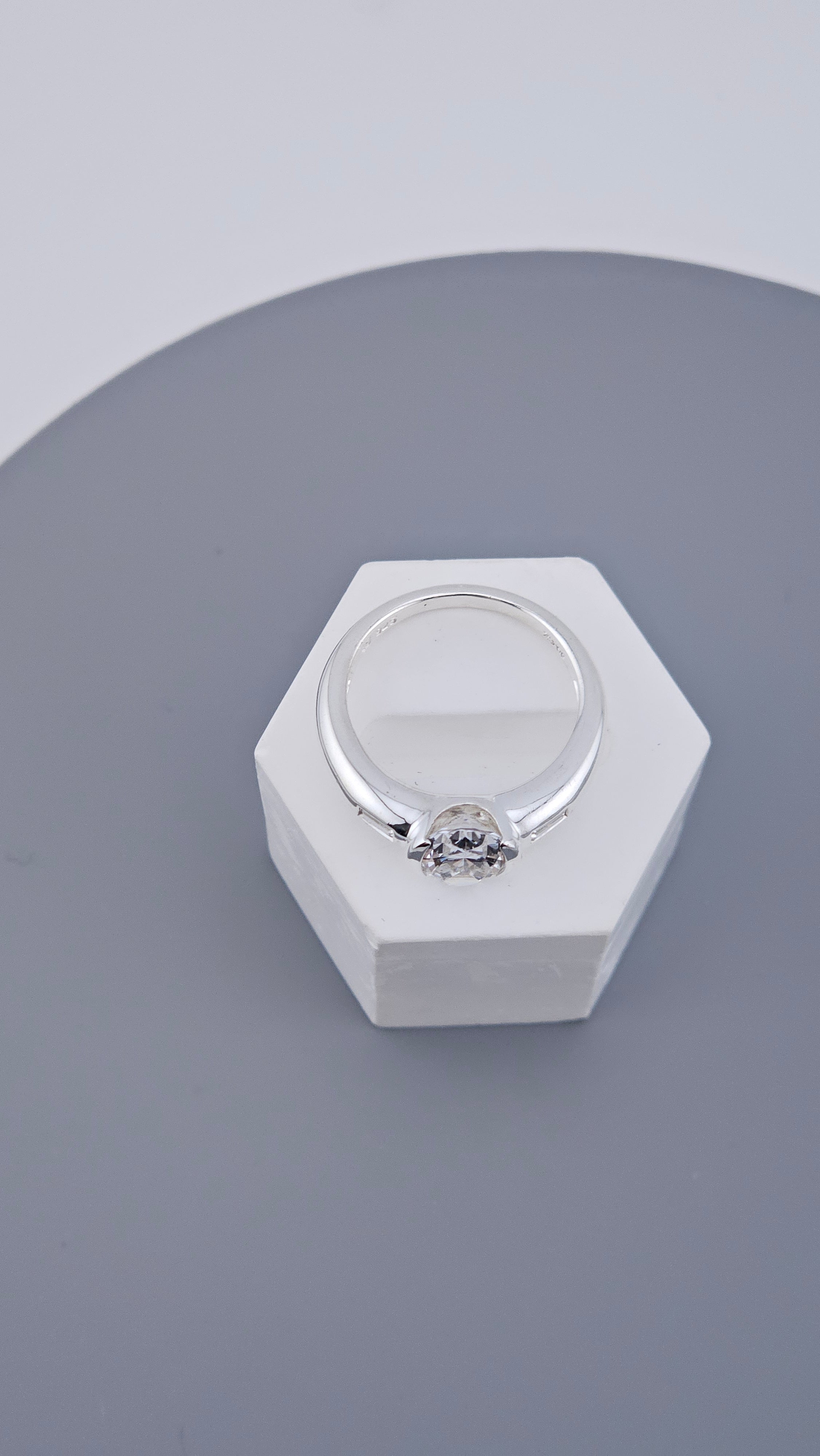 Sparkling Oval Cubic Zirconia Ring | 925 Sterling Silver | Size P (7.75)