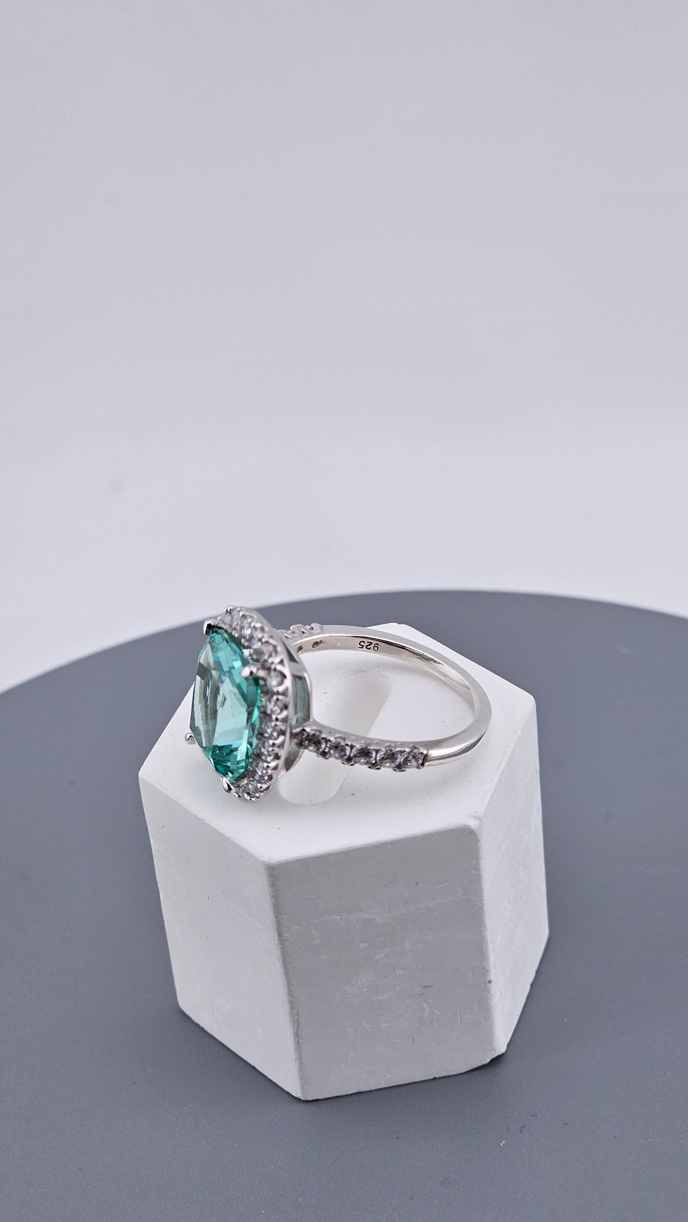 Vintage 925 Sterling Silver Cubic Zirconia Statement Cluster Ring