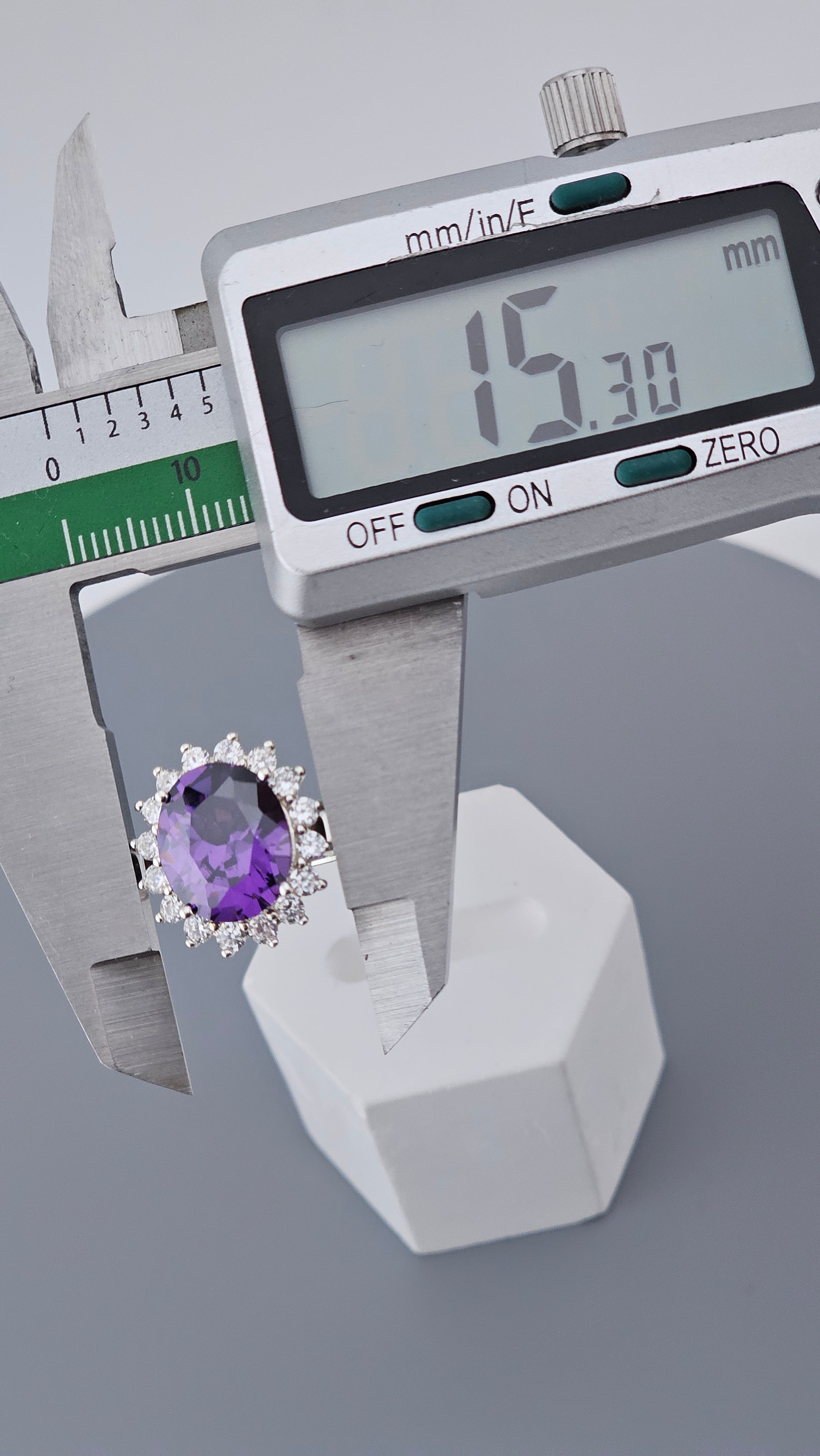 Elegant 925 Sterling Silver Purple and Clear Cubic Zirconia Cluster Ring