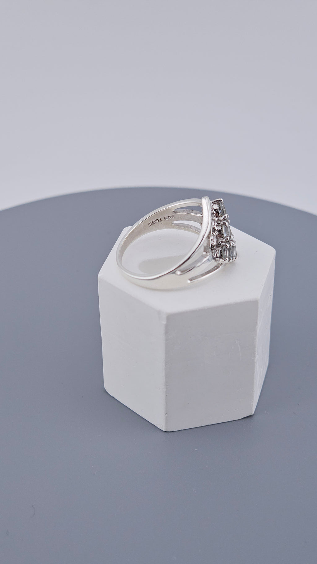 Stunning 925 Sterling Silver Aquamarine Cluster Ring – Size P (US 7.5) – TGGC Stamped