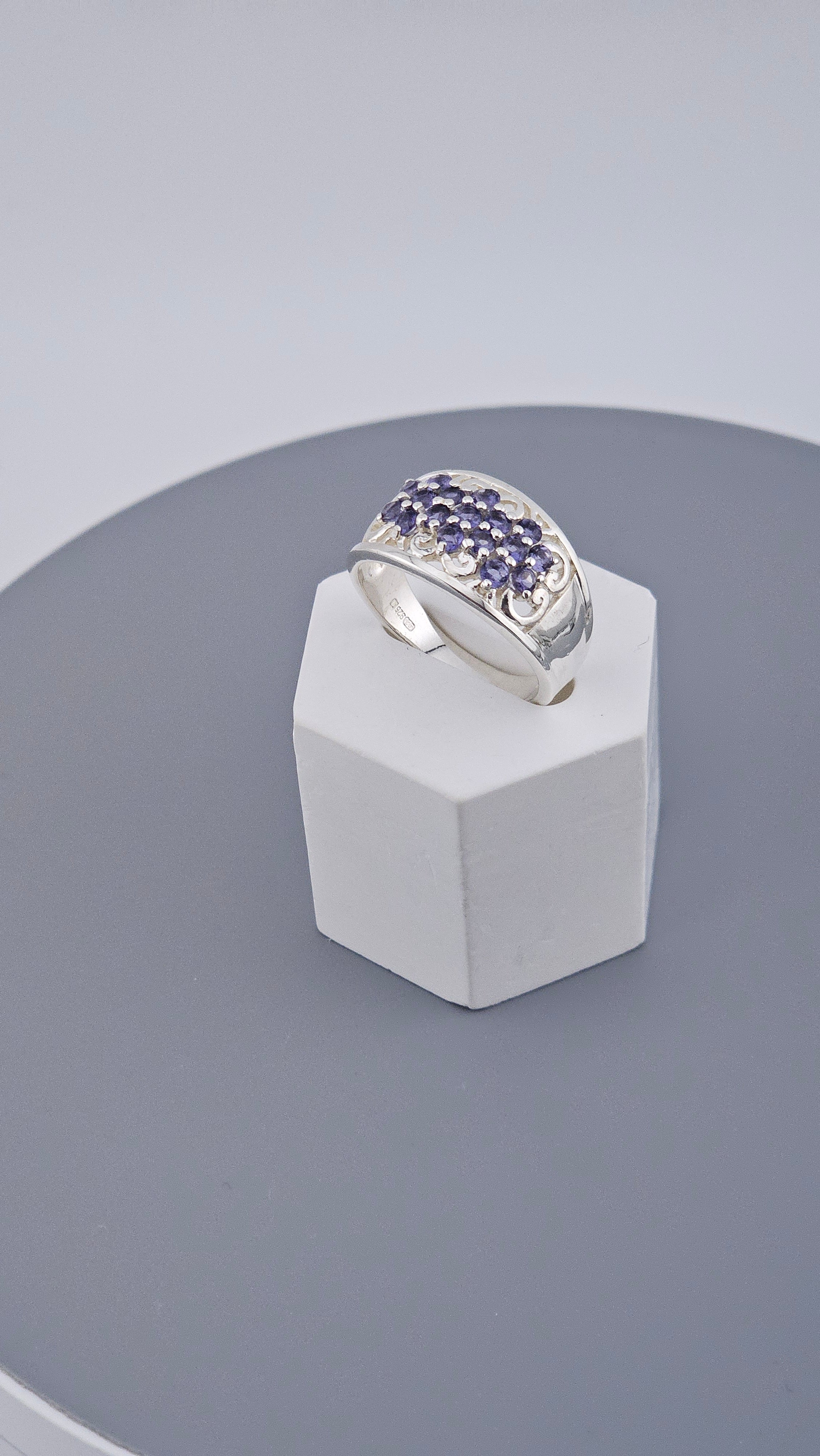 Vintage 925 Sterling Silver Tanzanite Ring - Size R 1/2  - 5.86g Bold Band