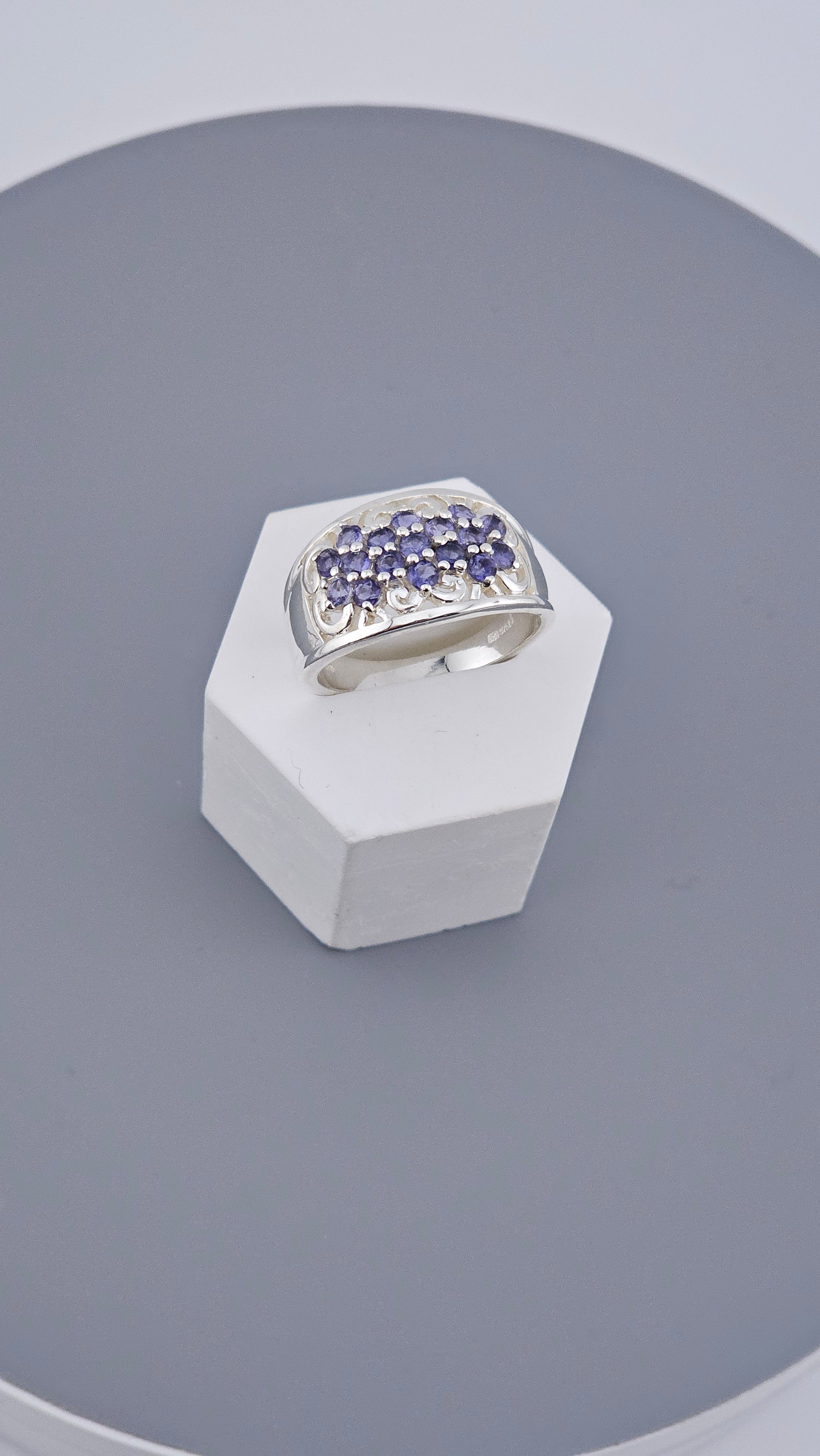 Vintage 925 Sterling Silver Tanzanite Ring - Size R 1/2  - 5.86g Bold Band